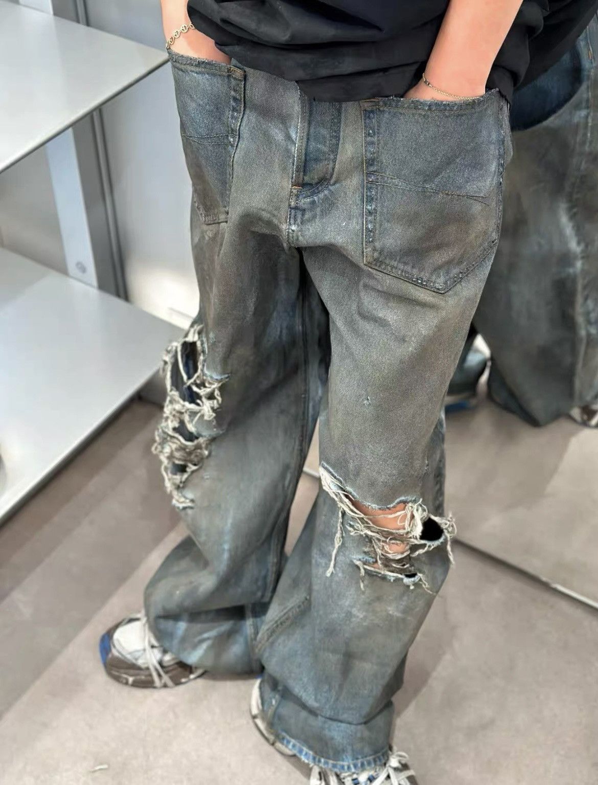Balenciaga Balenciaga mud Destroy Denim Size US 32 / EU 48 - 12 Thumbnail