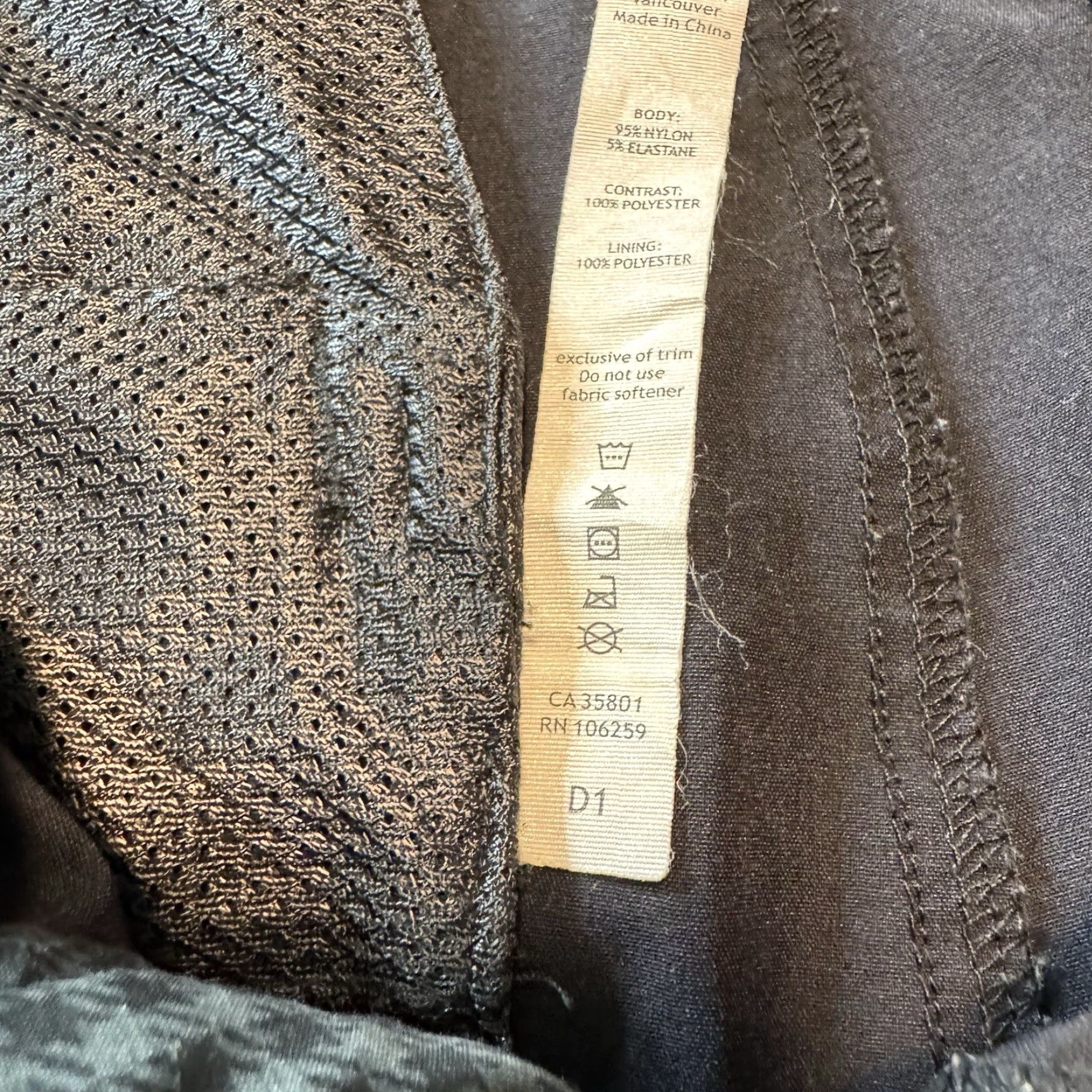 Lululemon Lululemon Athletica Men’s Shorts Black Waist 34 Inseam 10” CA 35801 RN 106259 Men Shorts 34 Black Beach Performance 10 Inseam Mens Size US 34 / EU 50 - 7 Thumbnail
