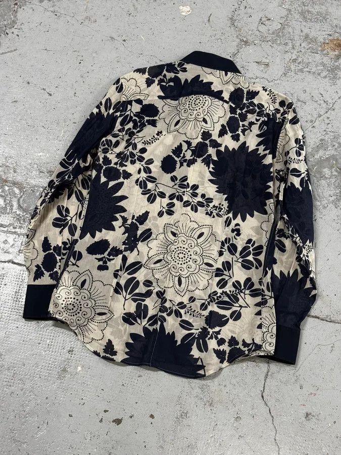 Dolce & Gabbana 2000s Dolce & Gabbana Cream Navy Cotton Floral Shirt Size US M / EU 48-50 / 2 - 6 Thumbnail