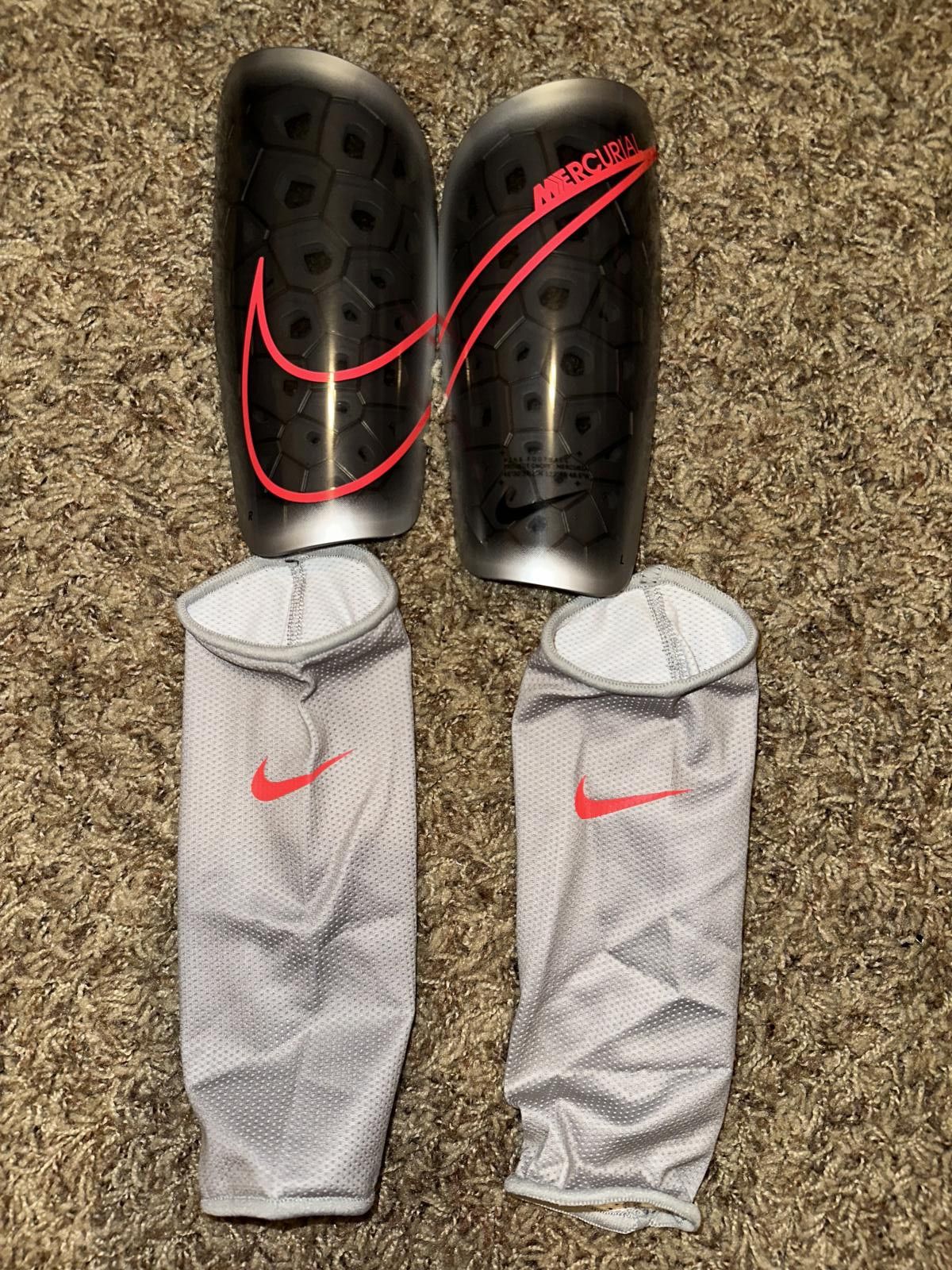 Nike Nike Mercurial Lite Shin Guards Sample Size ONE SIZE - 1 Thumbnail