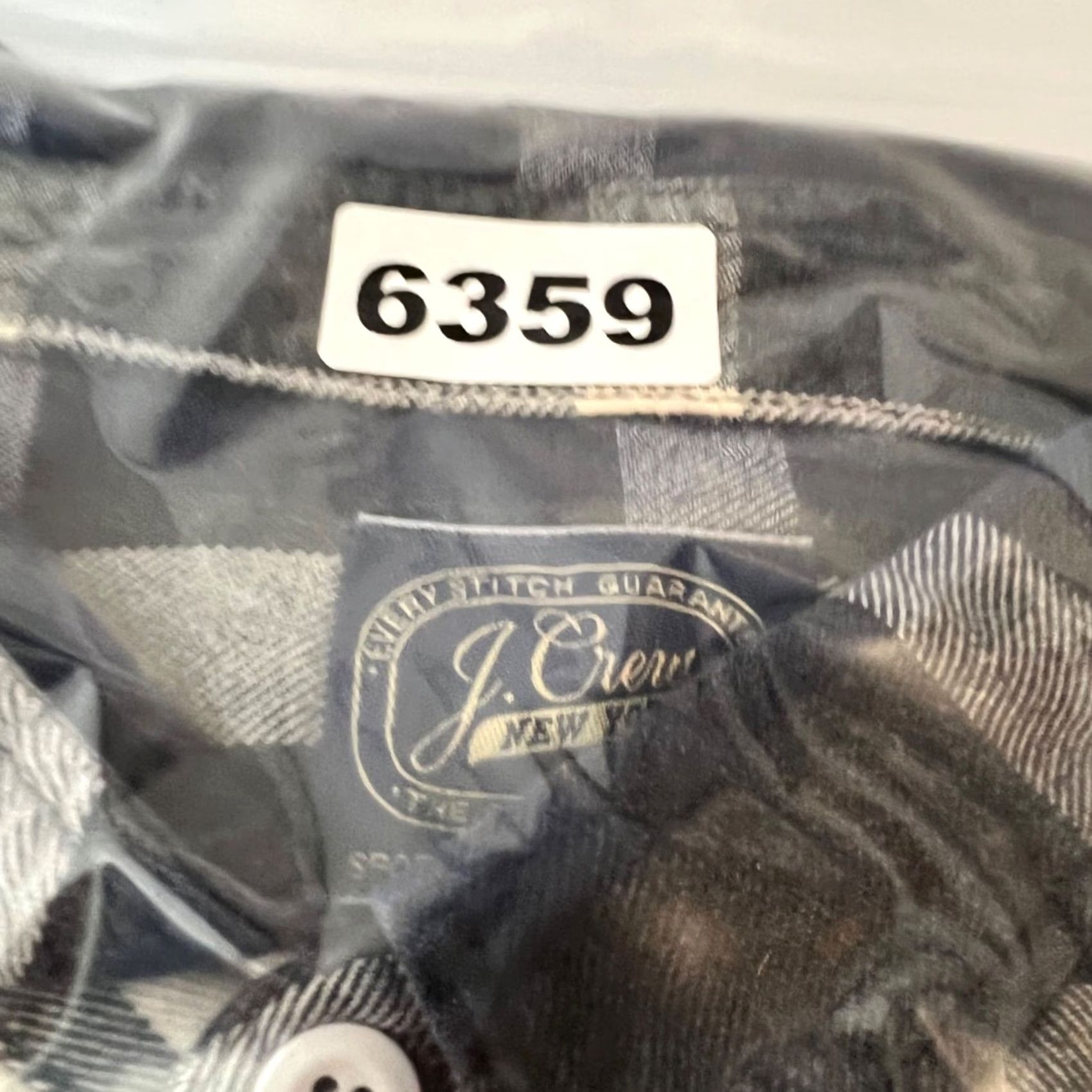 J.Crew J.CREW Mens Size Large Blue & White Plaid Slim Fit Button-Up Flannel Shirt Size US L / EU 52-54 / 3 - 7 Thumbnail