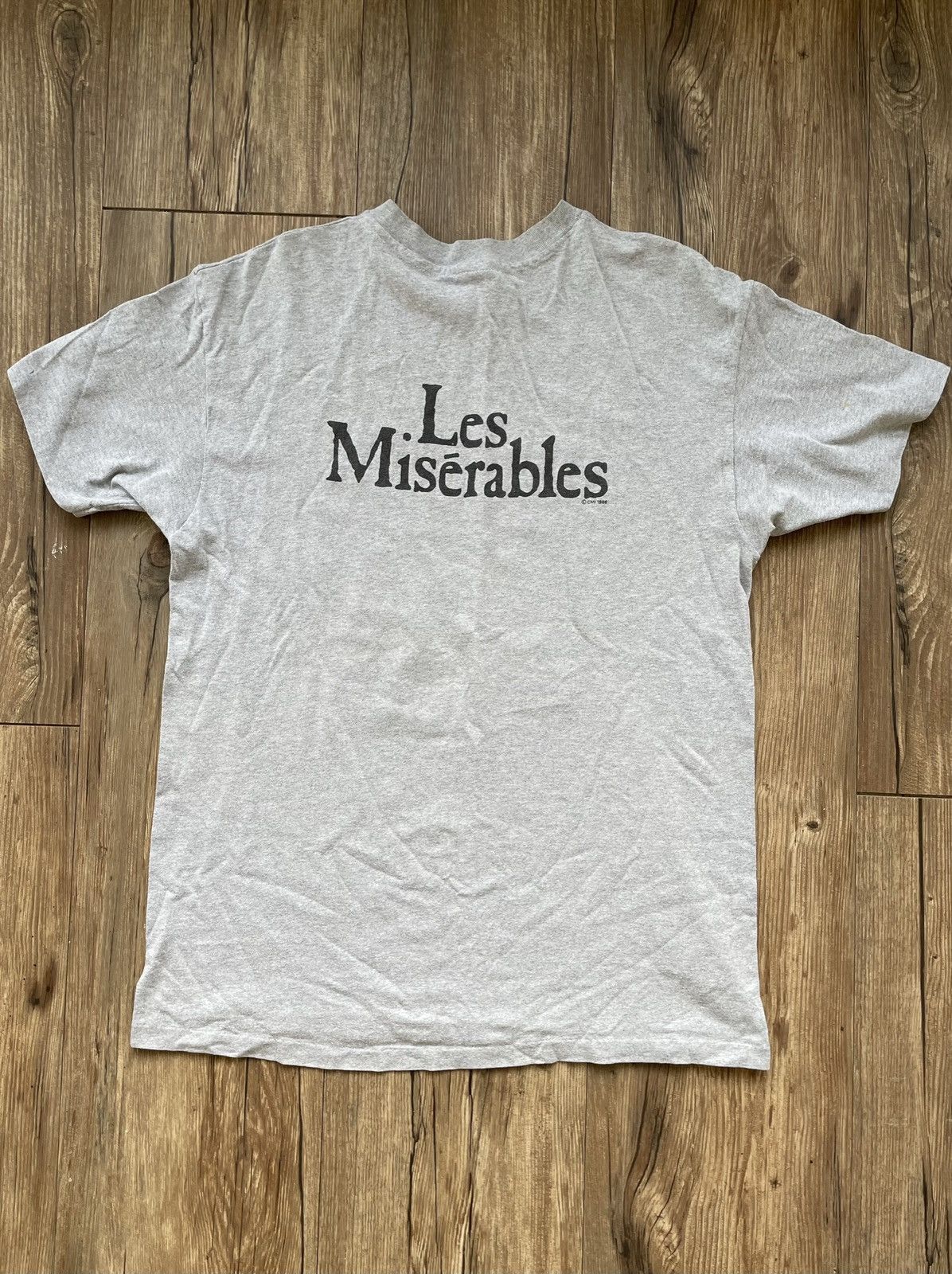 Hanes × Vintage Vintage 1986 Hanes Les Misérables Musical Shirt Grey XL Men Size US XL / EU 56 / 4 - 4 Thumbnail