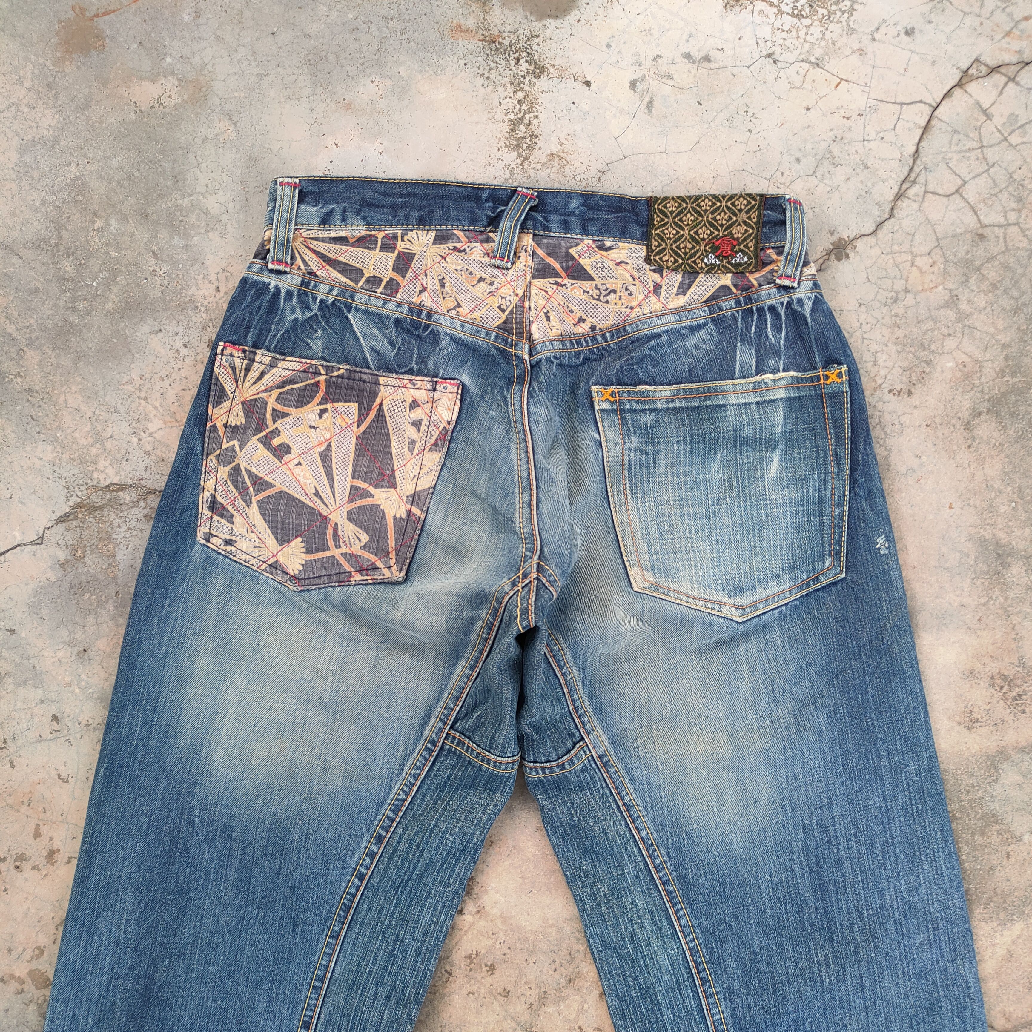 Japanese Brand VINTAGE ETERNAL FADED MUD WASHER RIPPED JEAN DENIM PANTS Size US 30 / EU 46 - 11 Thumbnail