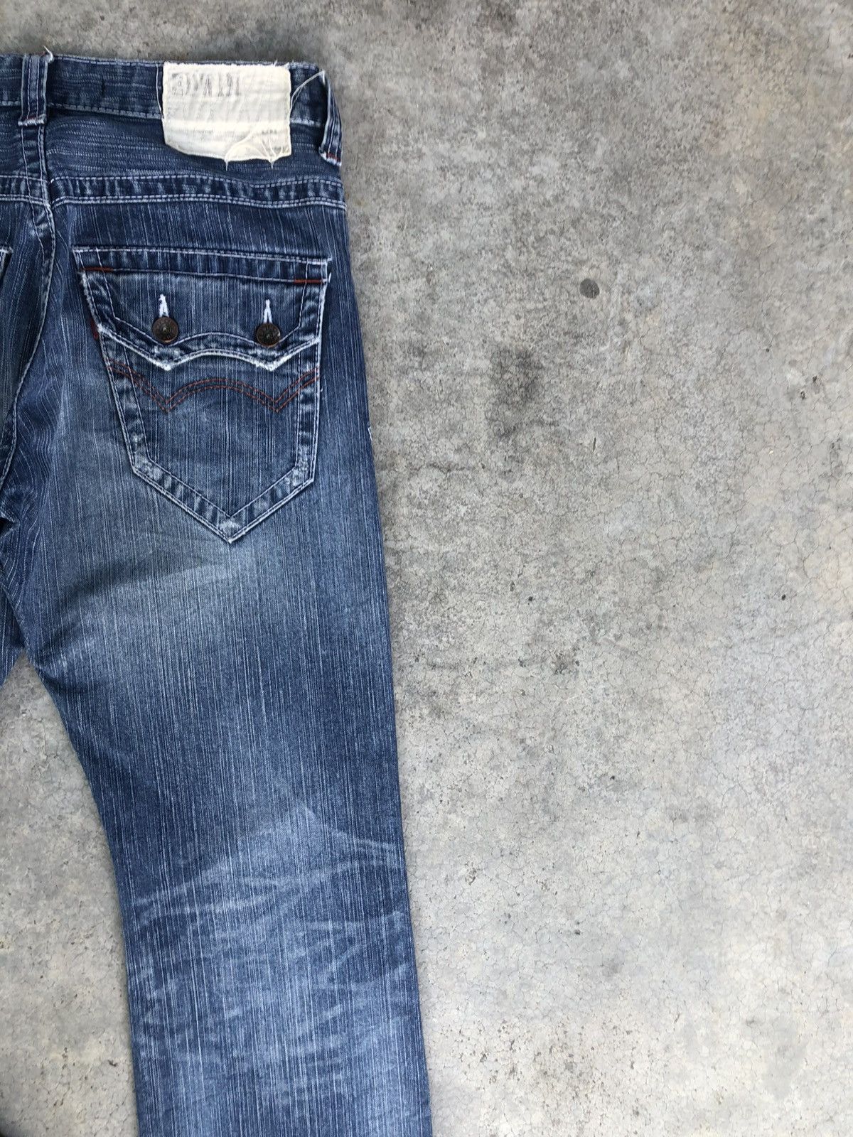 Who Decides War Edwin XV Flared Jeans Bootcut Distressed Jeans Size US 33 - 10 Thumbnail