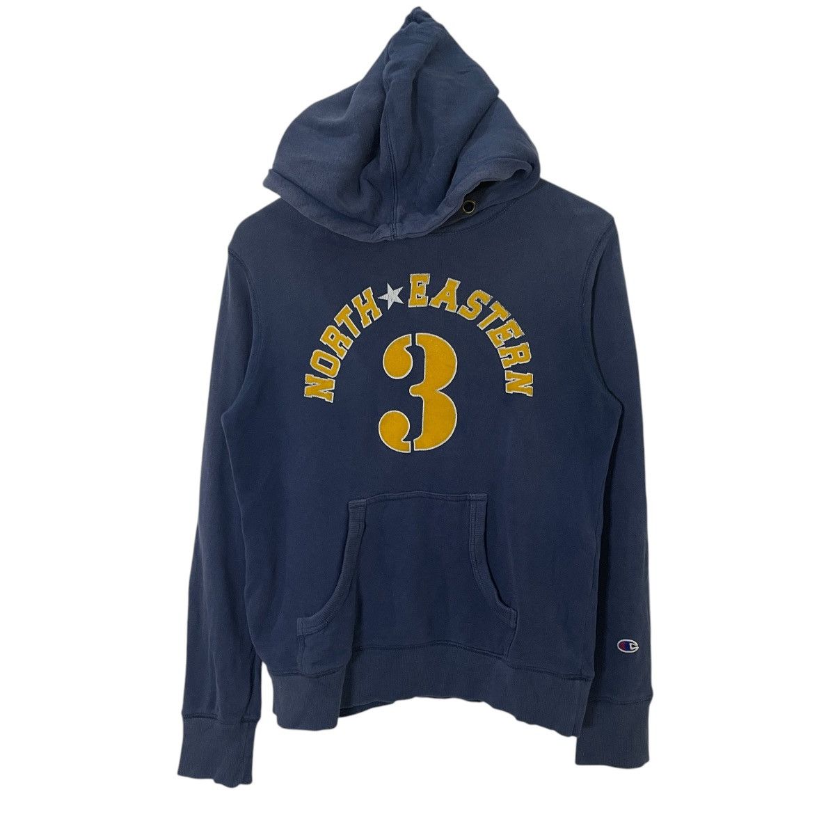 Champion Vintage Champion Hoodies Size L / US 10 / IT 46 - 1 Thumbnail