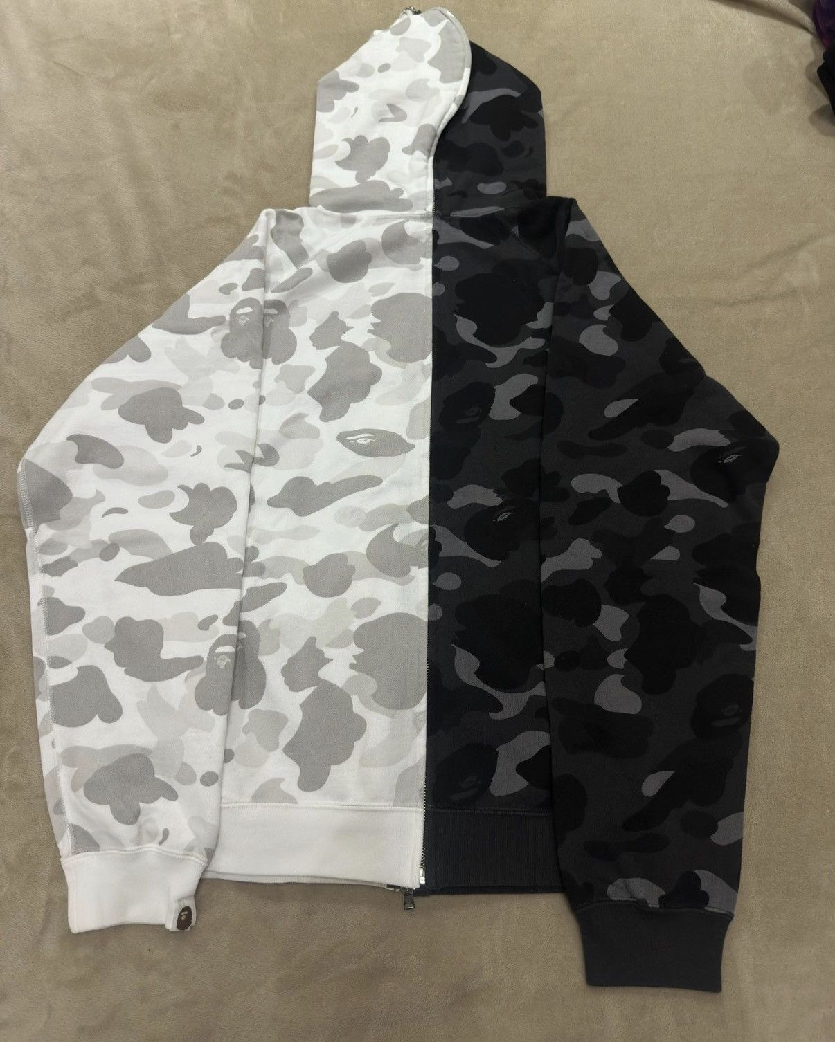 Bape BAPE Split Black & White Camo Shark Hoodie K5 Size US M / EU 48-50 / 2 - 2 Thumbnail
