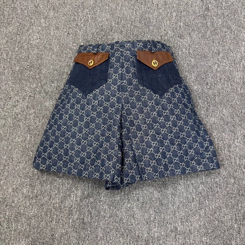 Gucci Gucci Full-print denim shorts 2502-Nextarrow Size US 40 / EU 56 - 2 Thumbnail