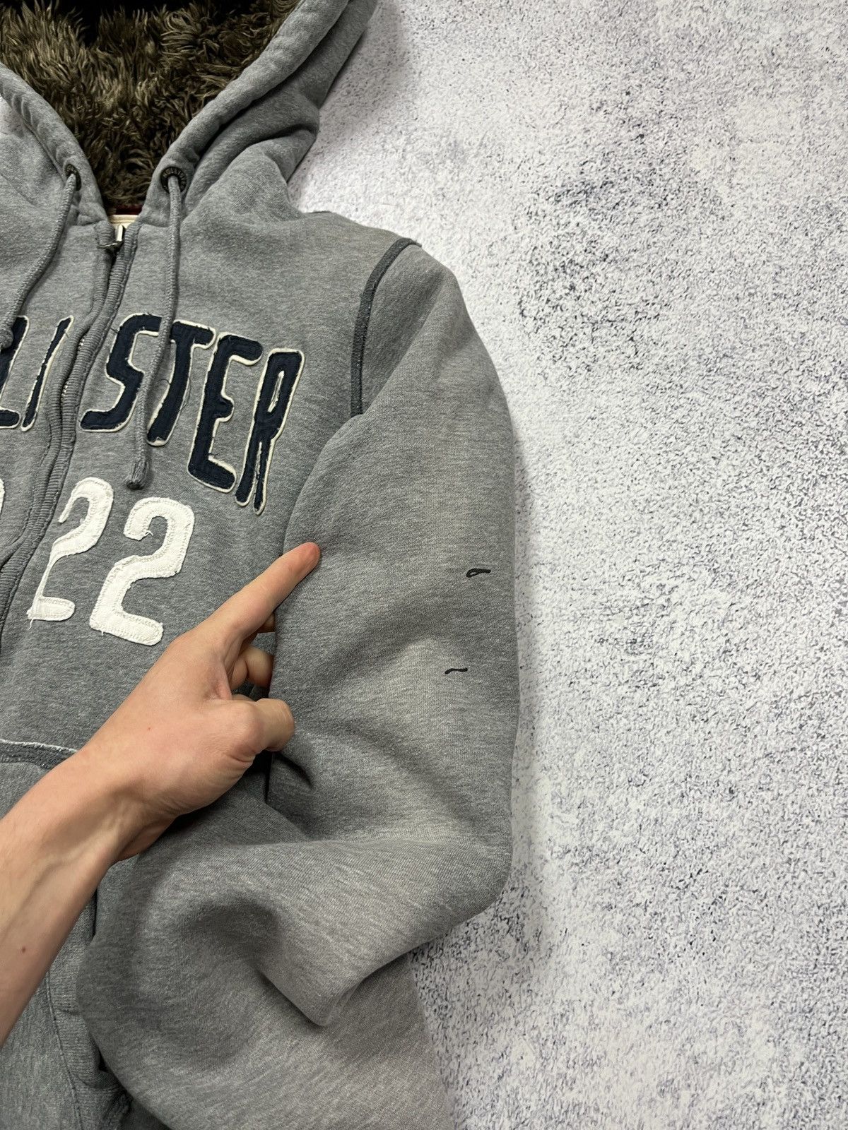 Hollister Y2K Holister Faux Fur Zip Hoodie LGB if6was9 Japanese Style Size US L / EU 52-54 / 3 - 10 Thumbnail