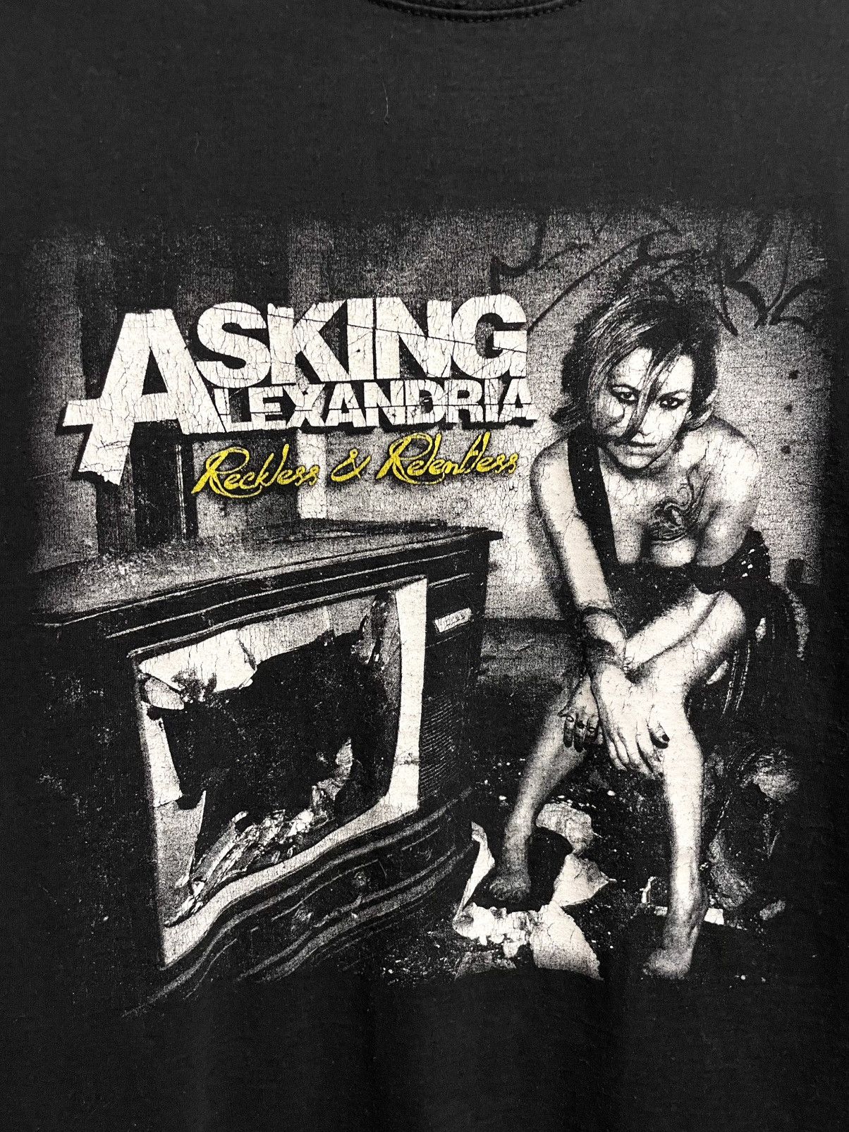 Band Tees Vintage Asking Alexandria Reckless Relentless Band T-Shirt Size US M / EU 48-50 / 2 - 3 Thumbnail