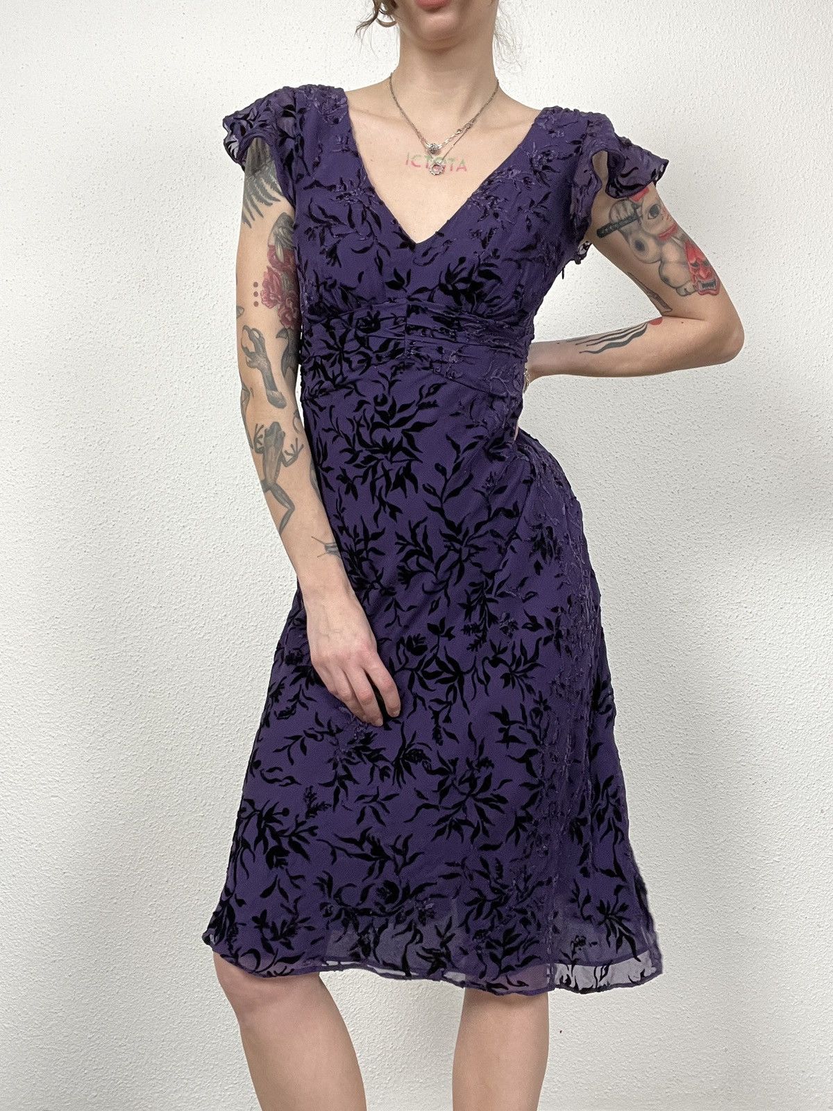 Vintage Vintage Purple Velvet Midi Dress Size M / US 6-8 / IT 42-44 - 3 Thumbnail