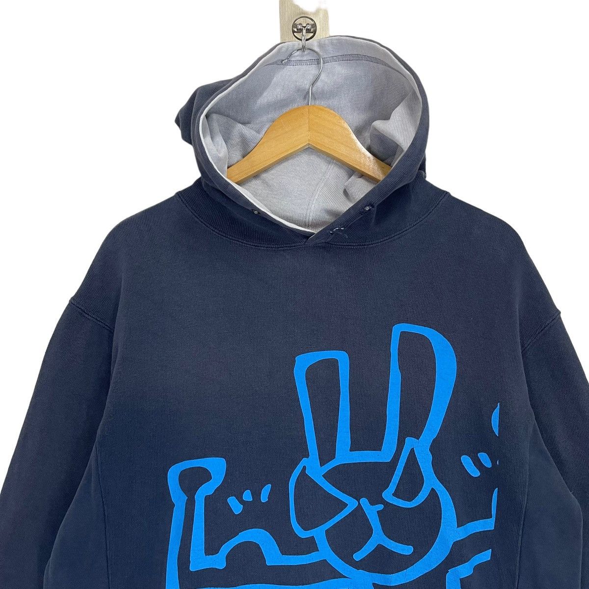 Other Vintage 90s Mischievous Blue Rabbit Big Logo Hoodies Size US L / EU 52-54 / 3 - 4 Thumbnail