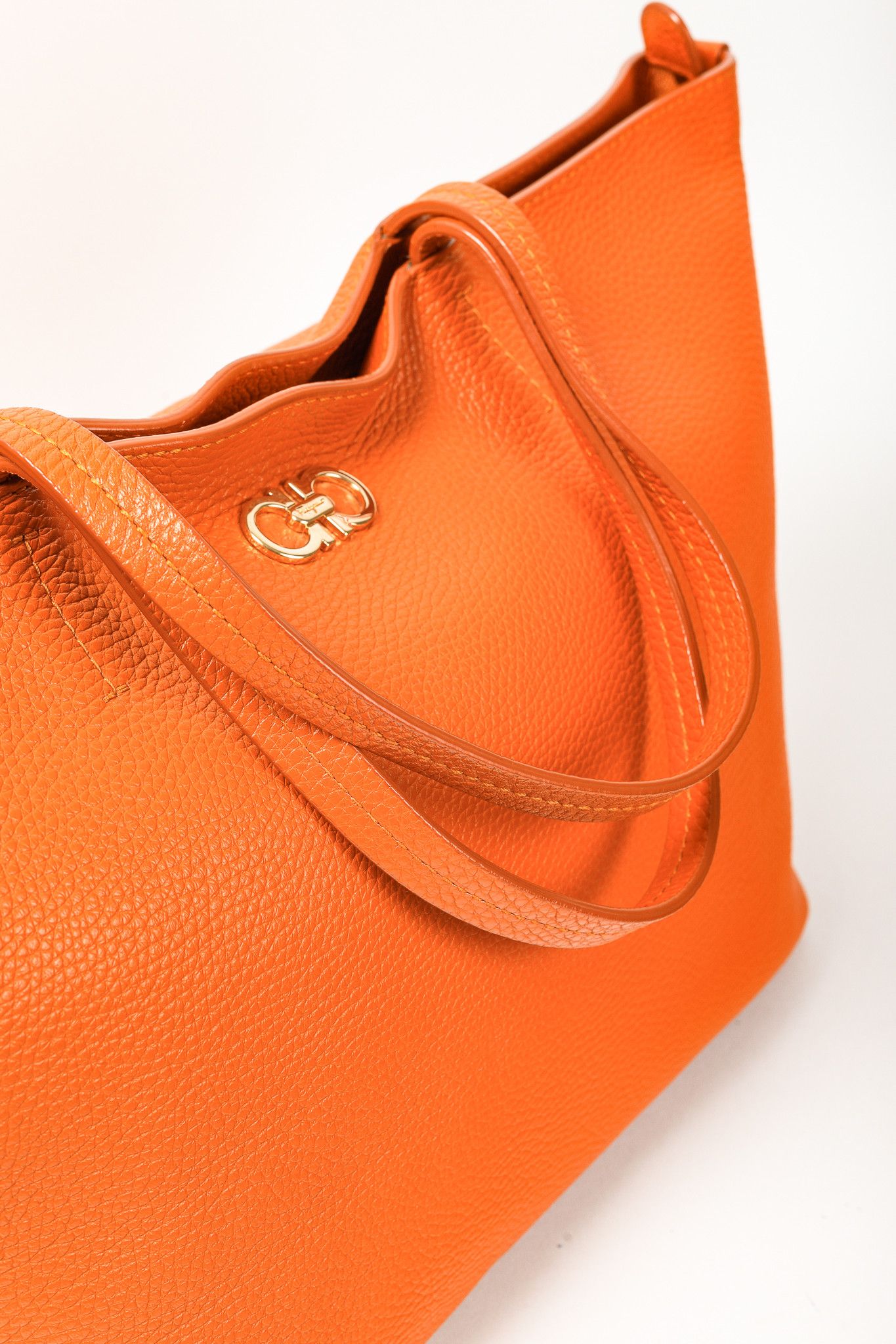 Salvatore Ferragamo Salvatore Ferragamo Bice Pebble Calf Gancini Shopper Tote Size ONE SIZE - 6 Thumbnail