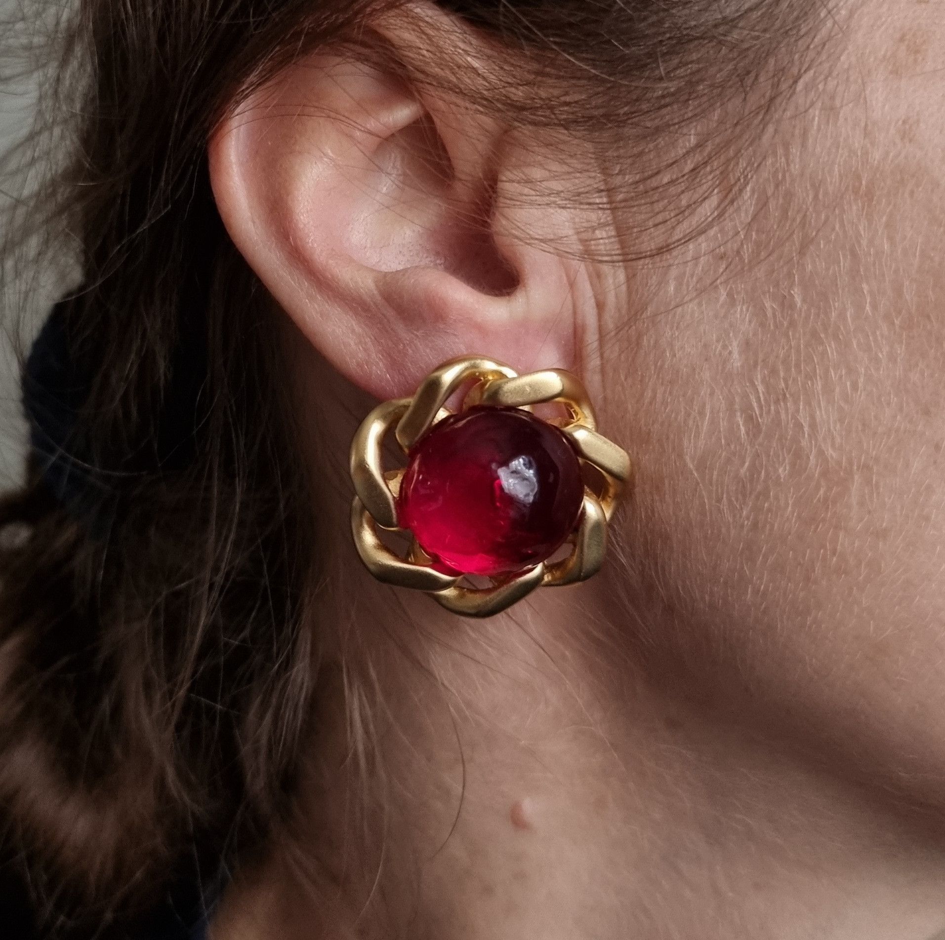 Vintage Rare Find Vintage CINER Signed Red Glass Art Deco Gold Tone Size ONE SIZE - 1 Thumbnail