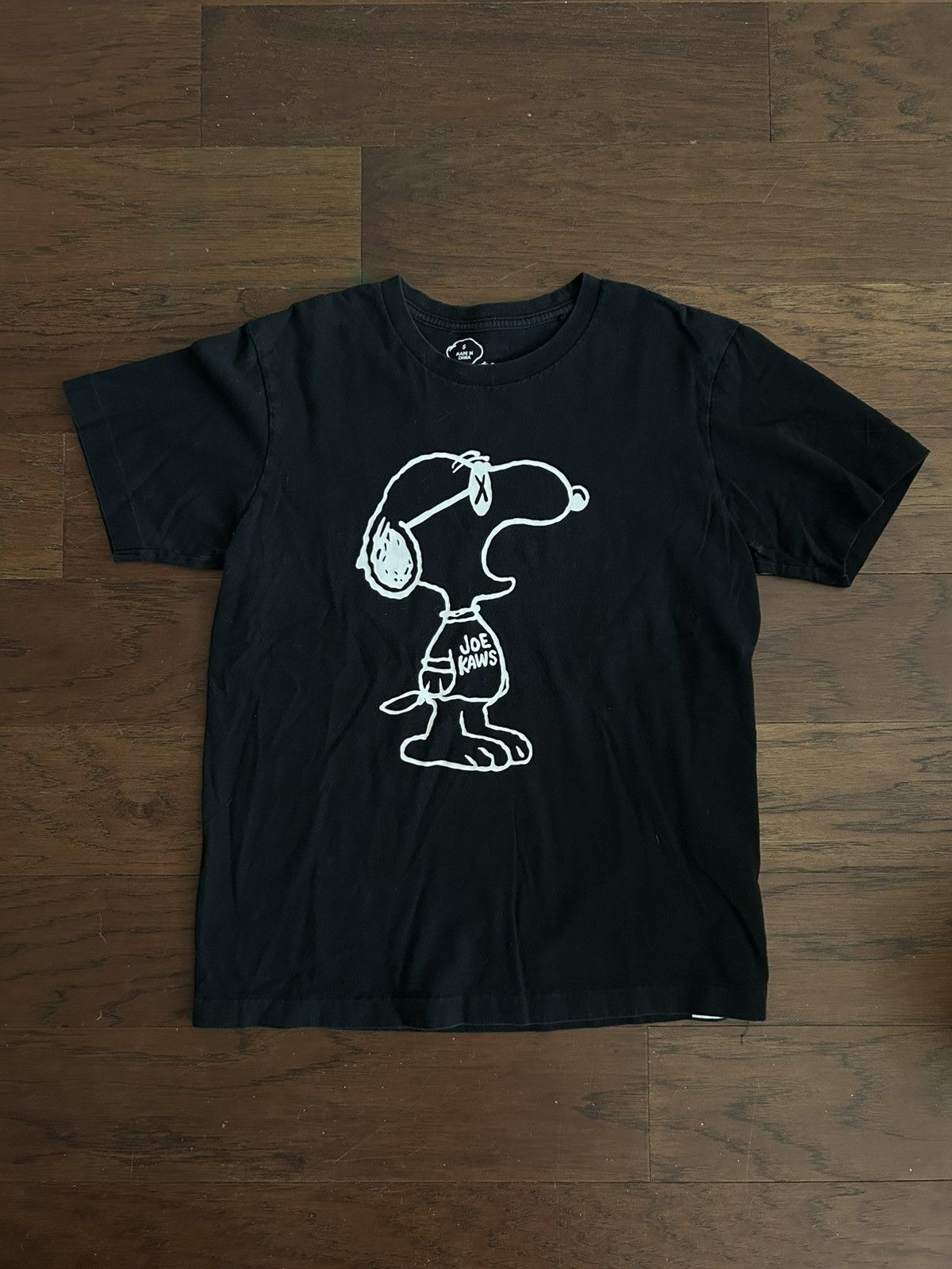Kaws × Peanuts × Uniqlo Peanuts Joe Kaws x Uniqlo Black T-Shirt Size US S / EU 44-46 / 1 - 1 Preview