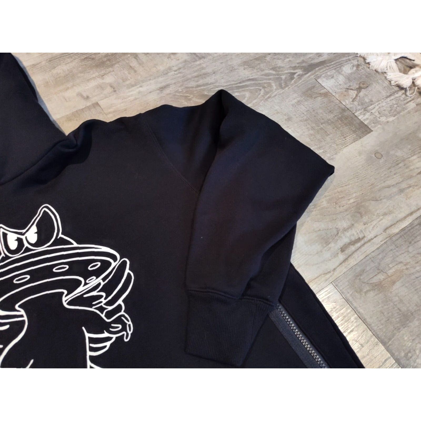 Undercover GU x Undercover Black Hoodie Graphic Alien Pullover Sweatshirt Size M Rare Mens Size US M / EU 48-50 / 2 - 4 Thumbnail