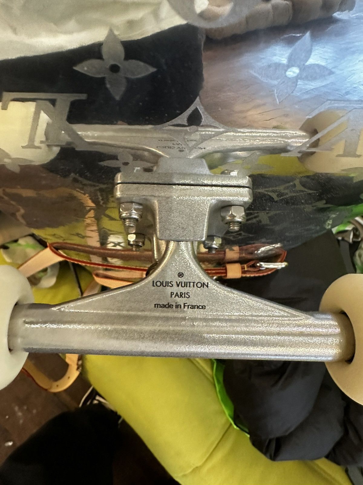 Louis Vuitton × Virgil Abloh LOUIS VUITTON LV VIRGIL SKATEBOARD BAG STRAP RUNWAY Size ONE SIZE - 18 Thumbnail