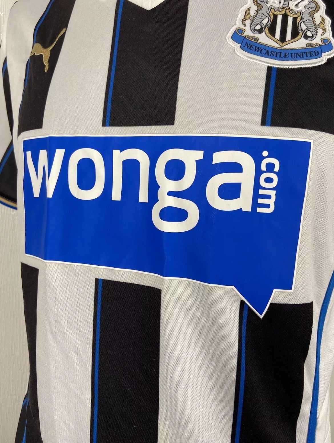 Puma Newcastle United FC 2013/14 Home Jersey Shirt Puma Size S Size US S / EU 44-46 / 1 - 5 Thumbnail