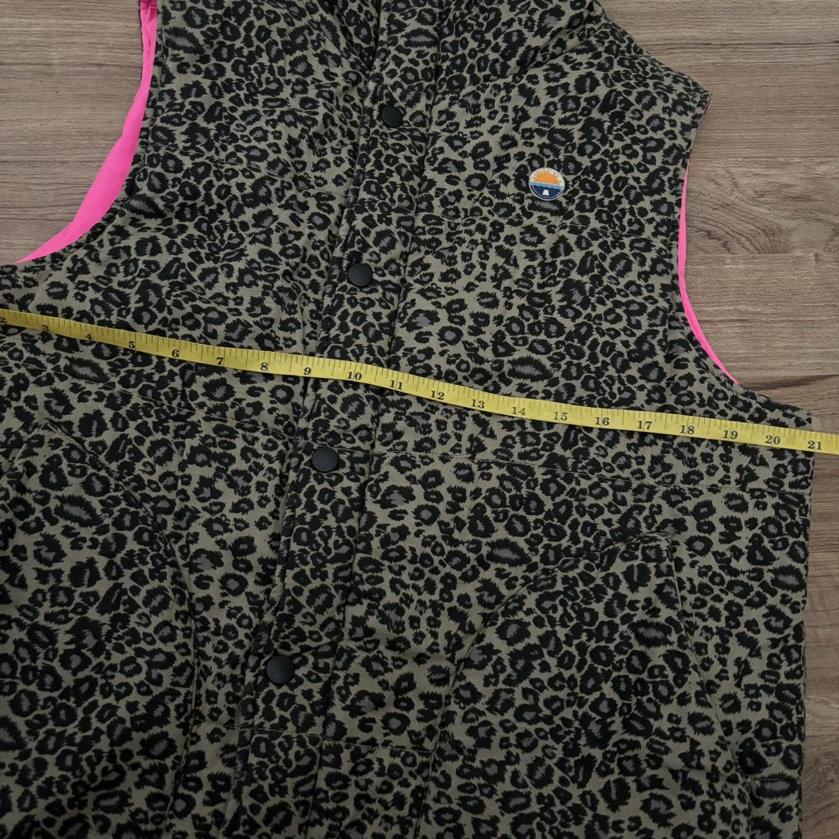 Japanese Brand Surf Equipment Morning Collection Melple Leopard Camp Vest Size US M / EU 48-50 / 2 - 7 Thumbnail