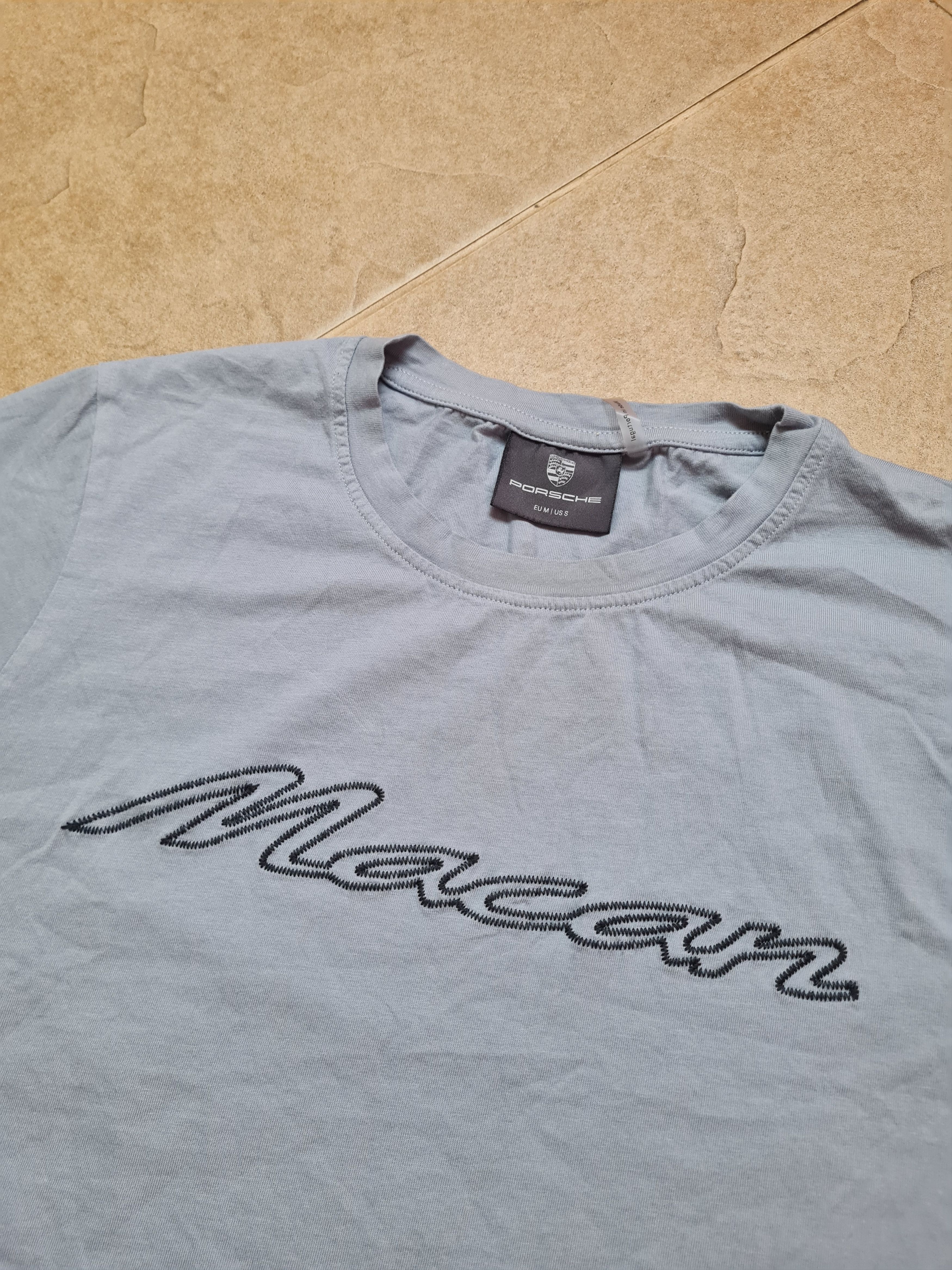 Porsche Design Vintage Shirt Porsche Macan Unisex T-Shirt Grey Size US S Size US S / EU 44-46 / 1 - 16 Thumbnail