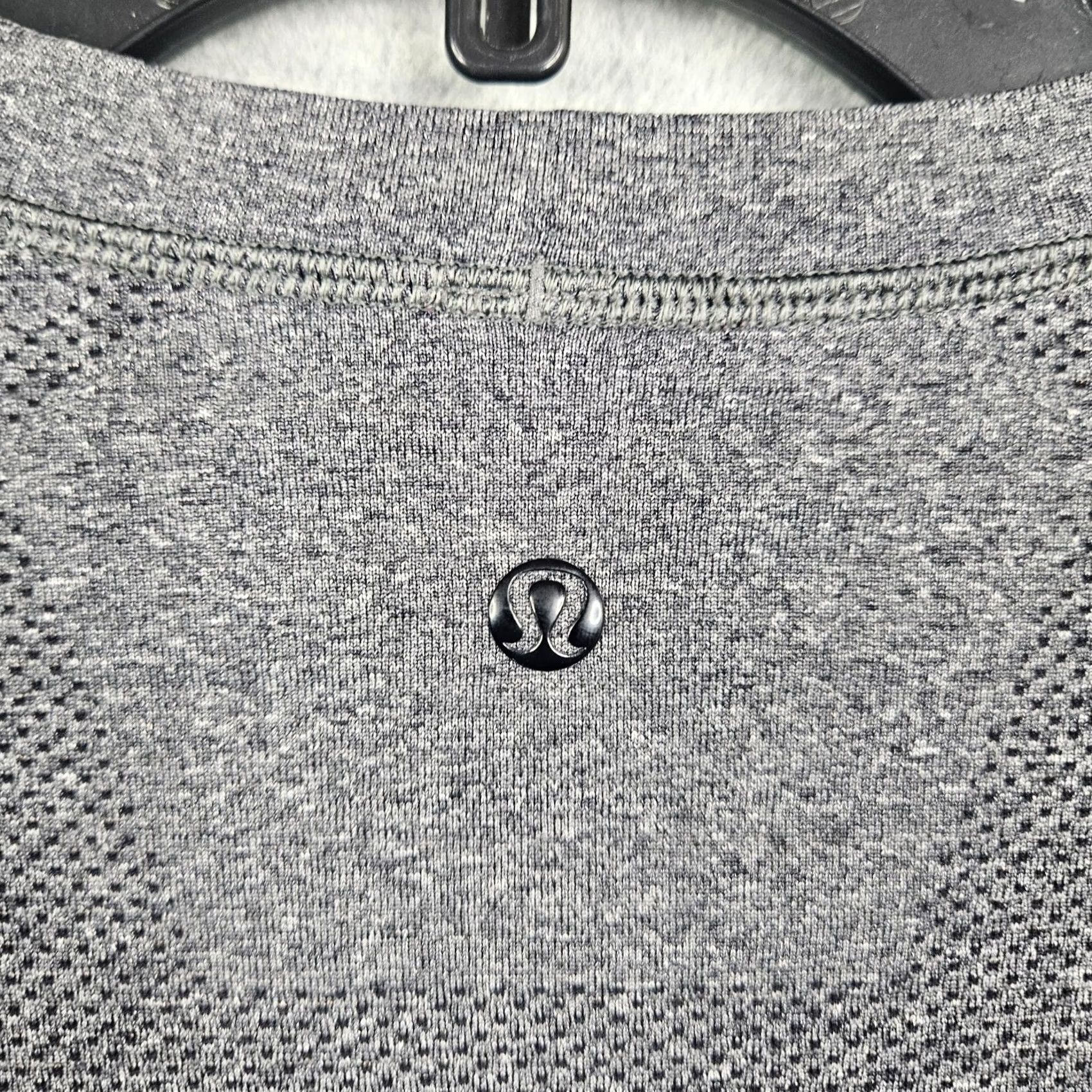 Lululemon Lululemon Men’s Heather Gray Metal Vent Tech Workout Top XXL Shirt Short Sleeve Logo Activewear All Seasons Sports Mens Regular Color Gray 2XL Size US XXL / EU 58 / 5 - 8 Thumbnail