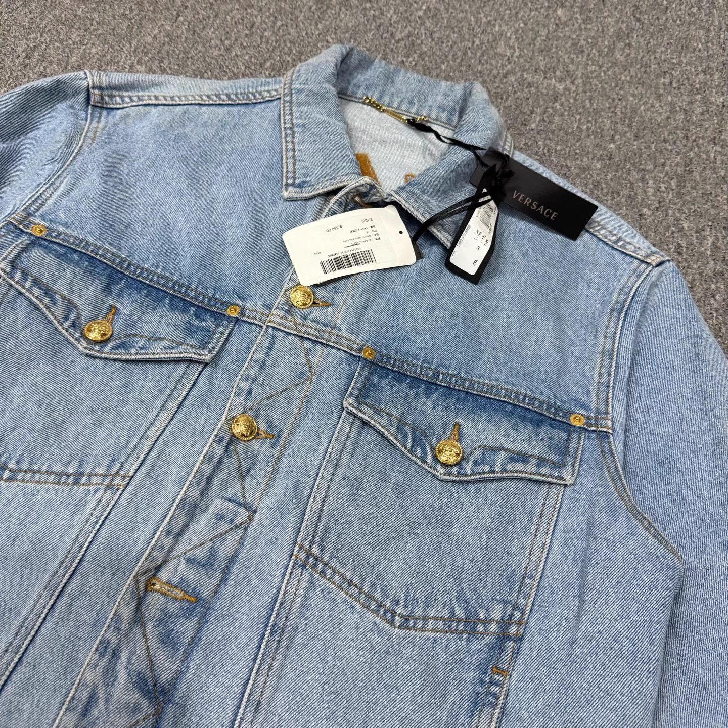 Versace Versace Gold Buckle Flocked Denim Jacket 48 NWT Size XL / US 12-14 / IT 48-50 - 3 Thumbnail
