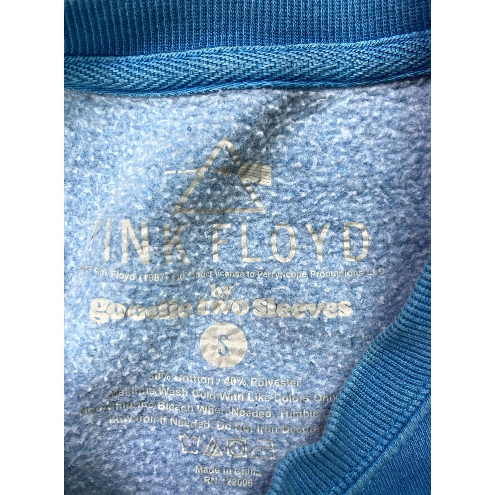 Vintage VINTAGE Pink Floyd Graphic Crewneck Sweatshirt Men Small Blue Music Size US S / EU 44-46 / 1 - 4 Thumbnail