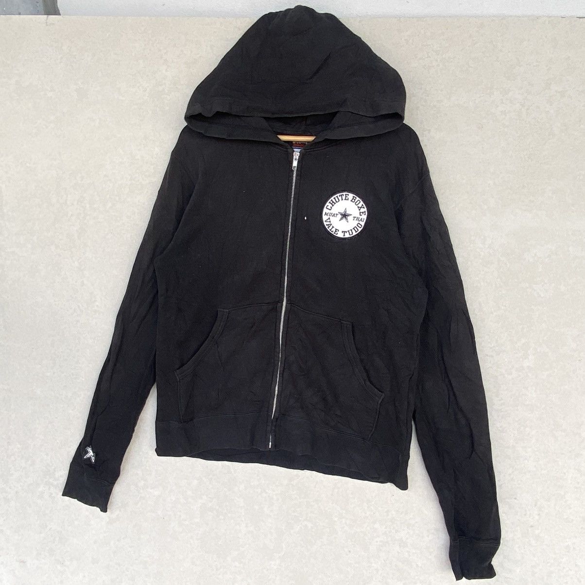 Other Vintage Converse Hoodie Full Zip Big Embroidered Black Size US L / EU 52-54 / 3 - 2 Thumbnail