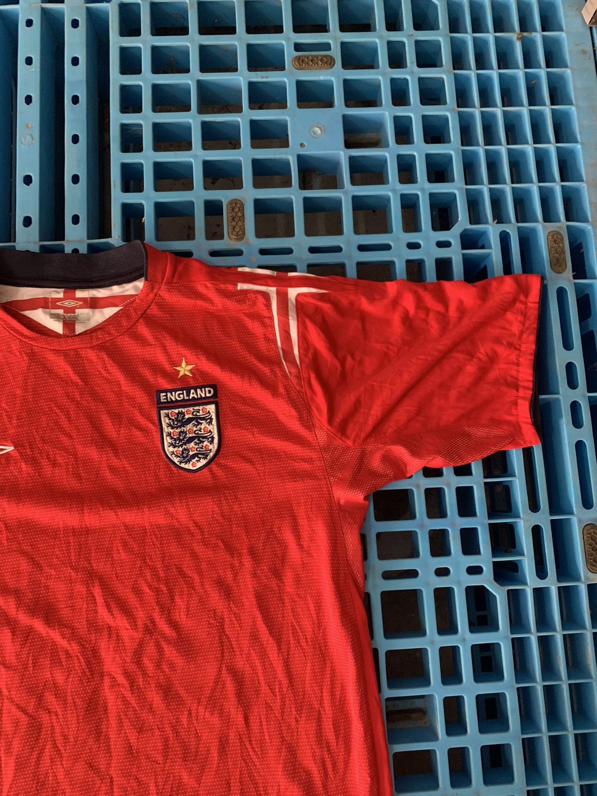 ENGLAND SOCCER JERSEY VINTAGE