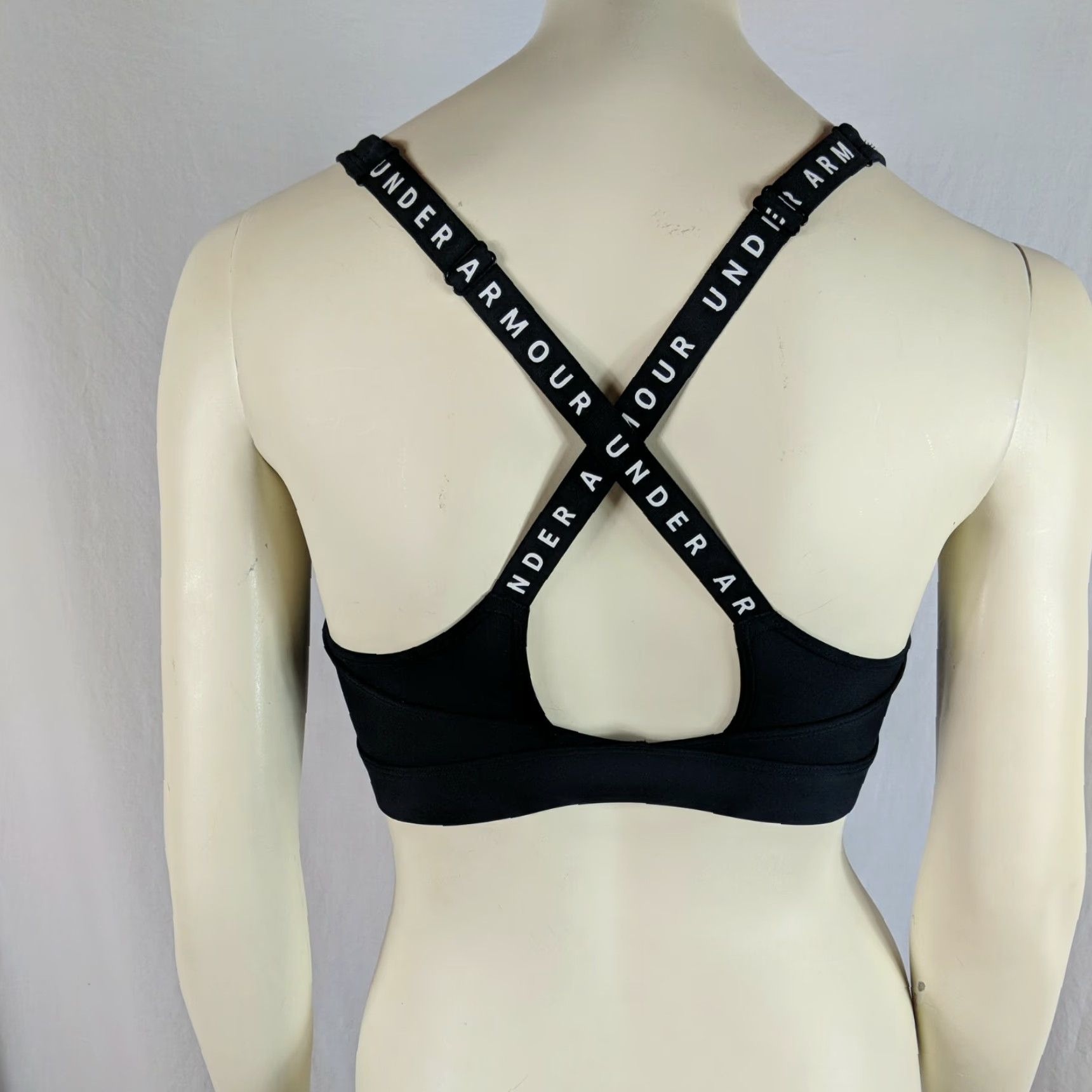 Under Armour Under Armour Sports Bra Shirt Women S Black Adjustable Strap Crossback Athleisure Activewear Bra Size ONE SIZE - 3 Thumbnail