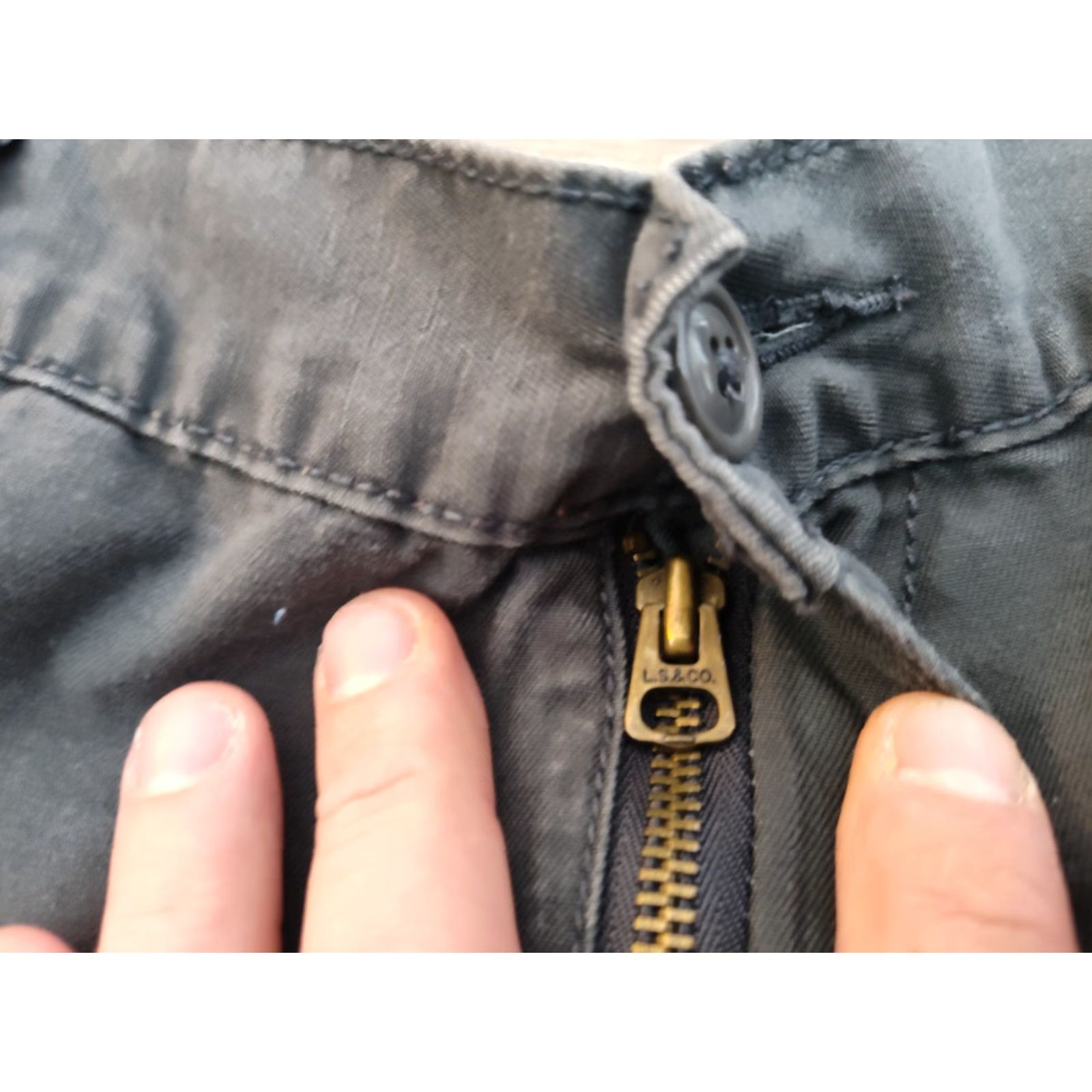 Levi's VINTAGE Levi's Cargo Shorts Men 32x11 Workwear Gray 90s Grunge Casual Denim Size US 32 / EU 48 - 6 Thumbnail