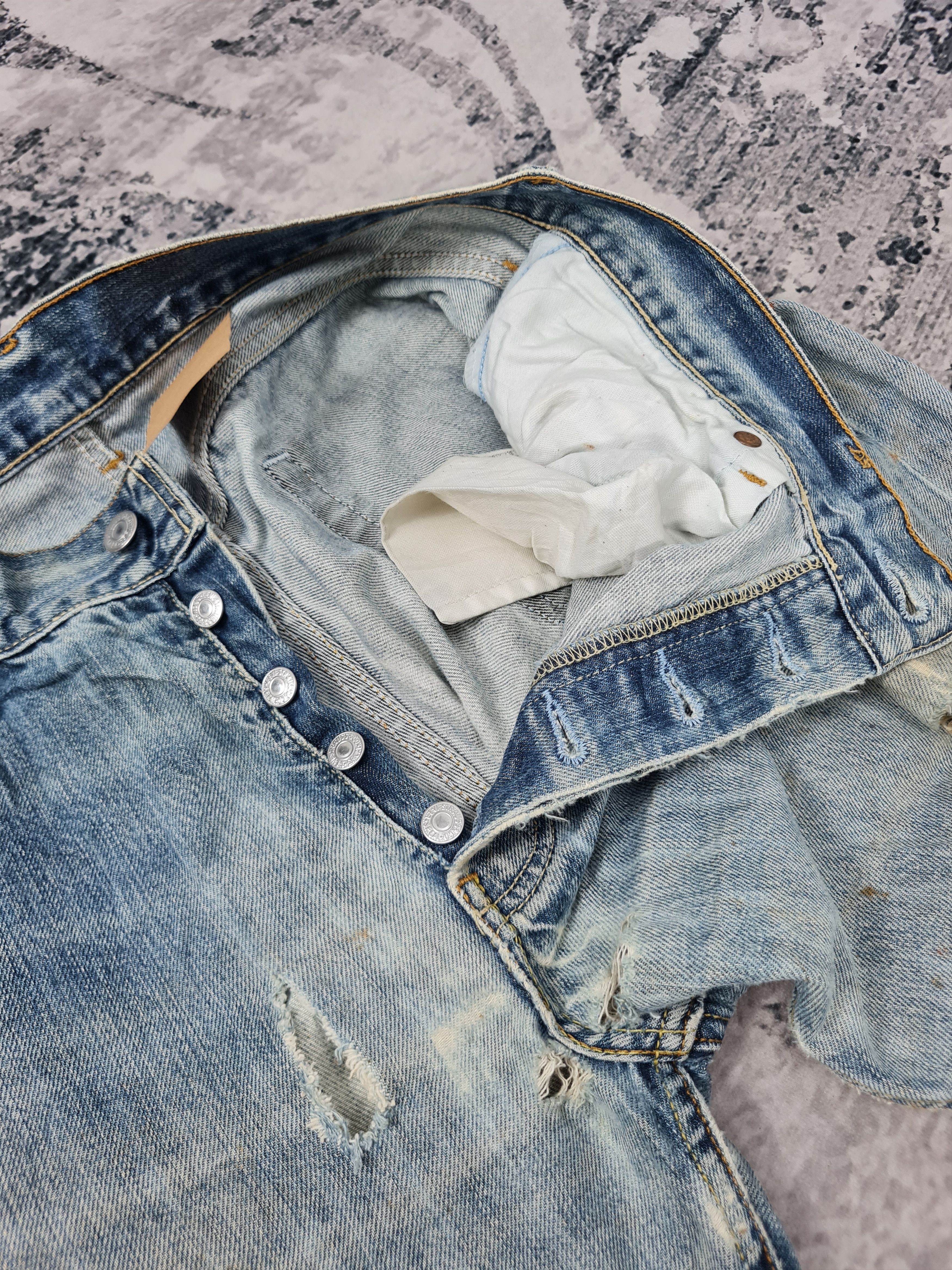 Levi's Vtg LEVIS 501 Distressed Faded Worn Jeans L0380 Size 34X29 Size US 34 / EU 50 - 13 Thumbnail