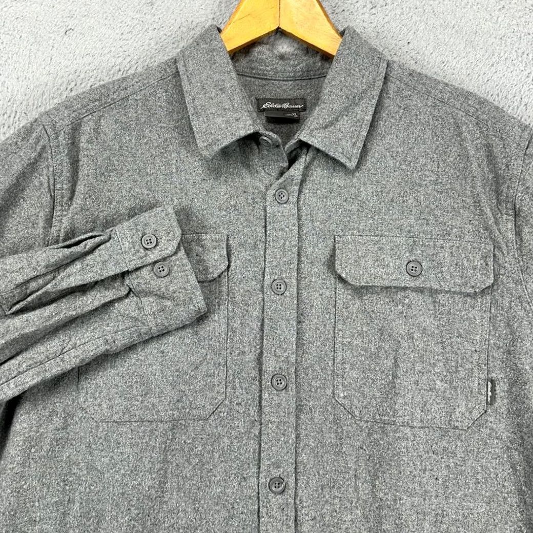 Eddie Bauer VINTAGE Eddie Bauer Thick Flannel Shirt Mens XL Grey Cotton Button-Up Pockets Flap Size US XL / EU 56 / 4 - 2 Thumbnail