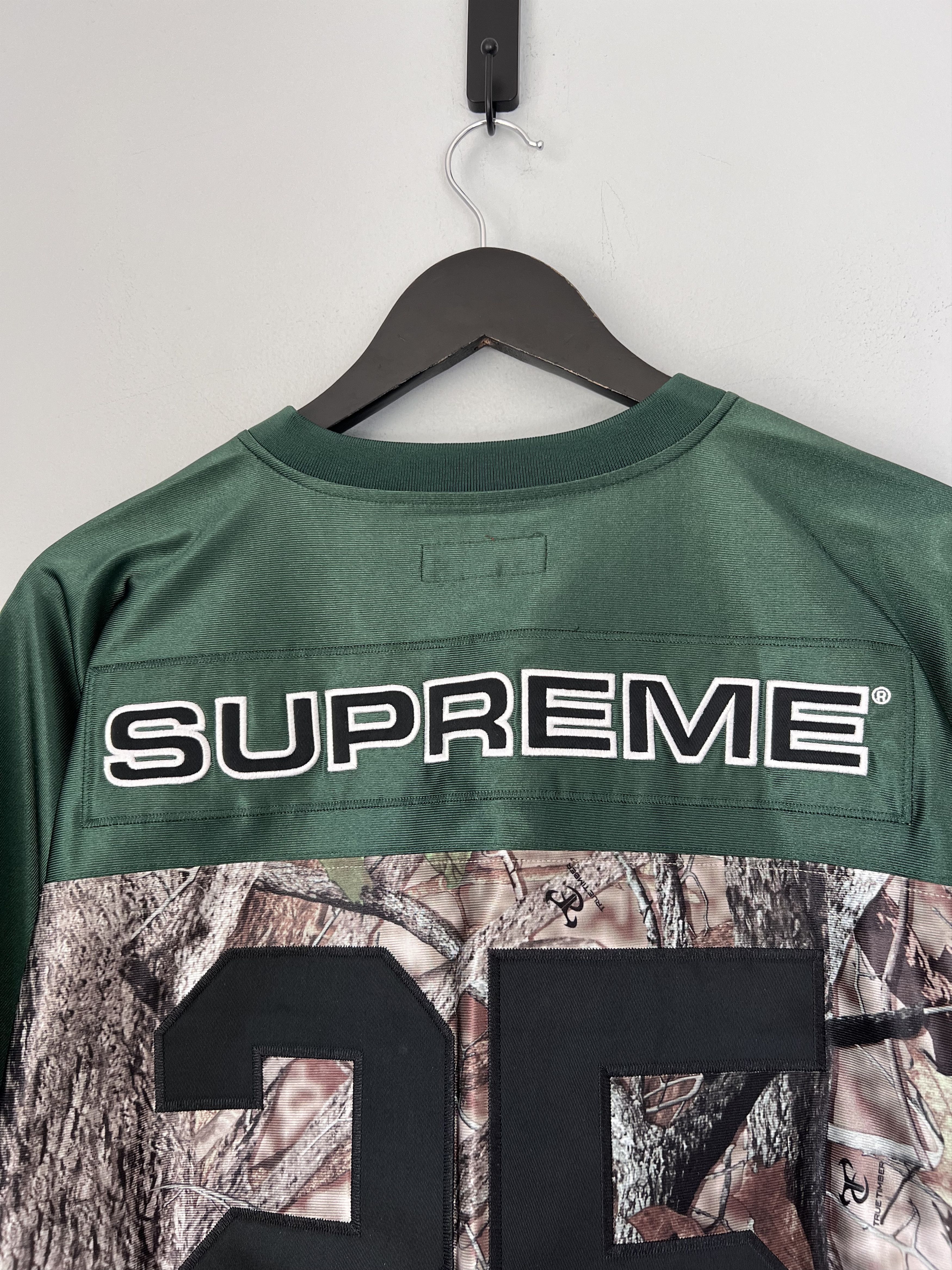 Supreme Supreme Breast Cancer Awareness Football Jersey Green Camo Size US XL / EU 56 / 4 - 6 Thumbnail
