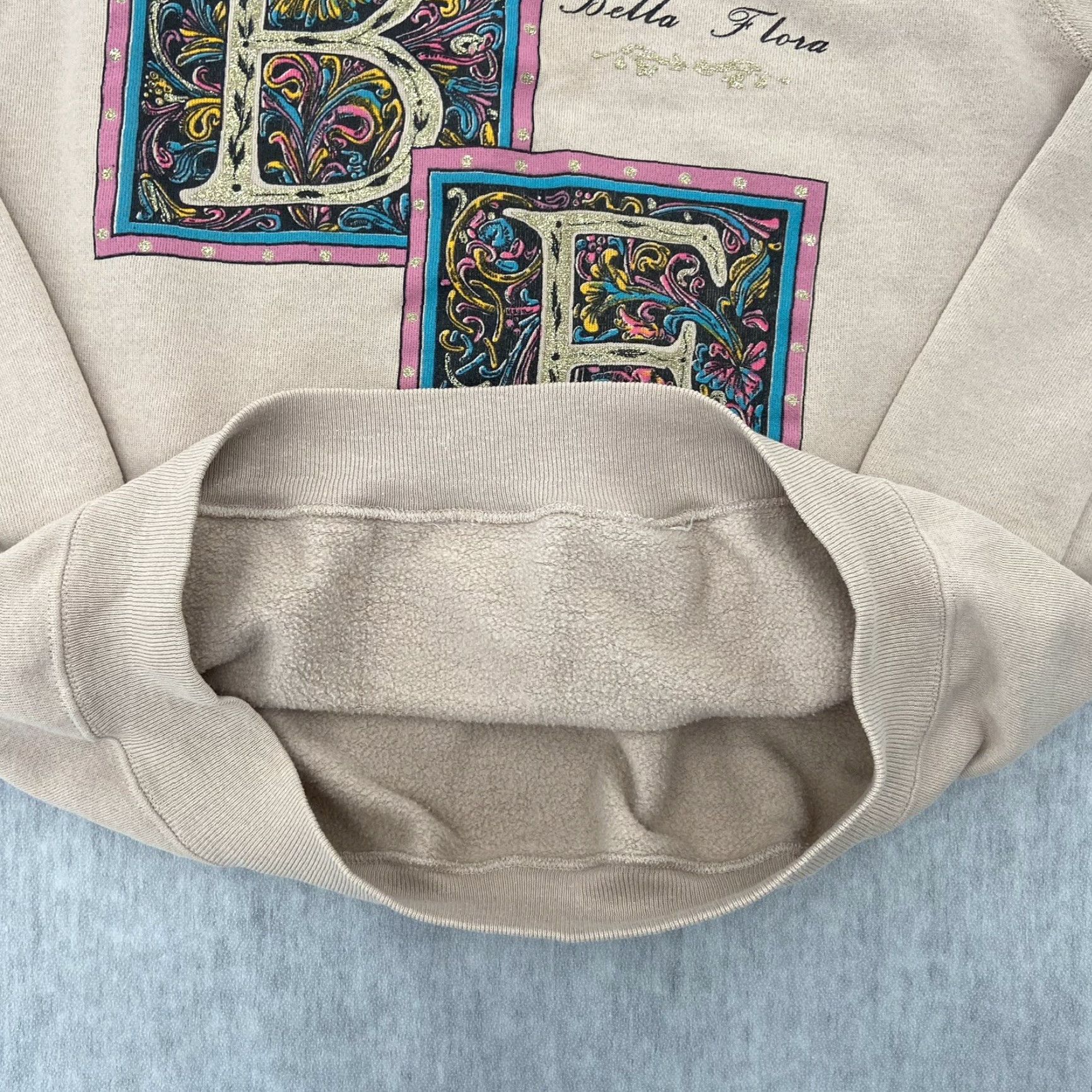 Hanes VINTAGE Hanes Bella Flora Sweatshirt Adult XL Beige Long Sleeve Crew Neck Fleece Activewear Womens Size XL / US 12-14 / IT 48-50 - 5 Thumbnail