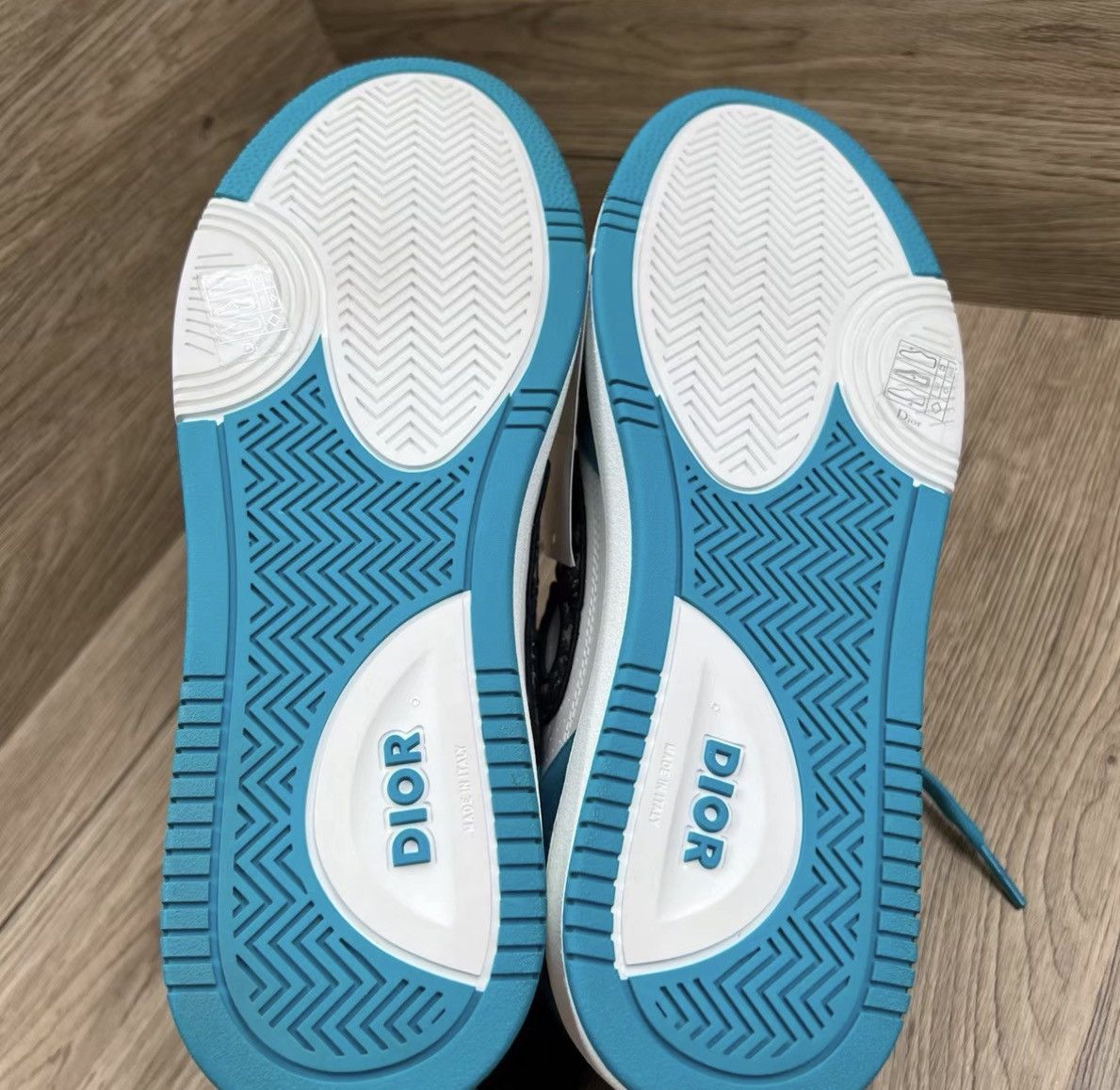Dior Dior B57 Monogram CD Embroidered Sneakers J41 Size US 9 / EU 42 - 7 Thumbnail