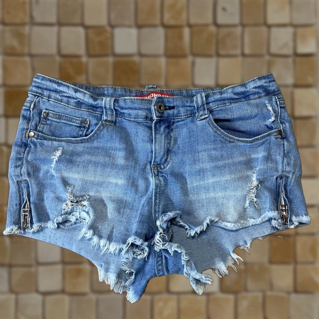 Vintage VINTAGE UNIONBAY Womens Cut-Off Shorts Size 9 Blue Distressed Zip Side Size 30" / US 8 / IT 44 - 1 Thumbnail