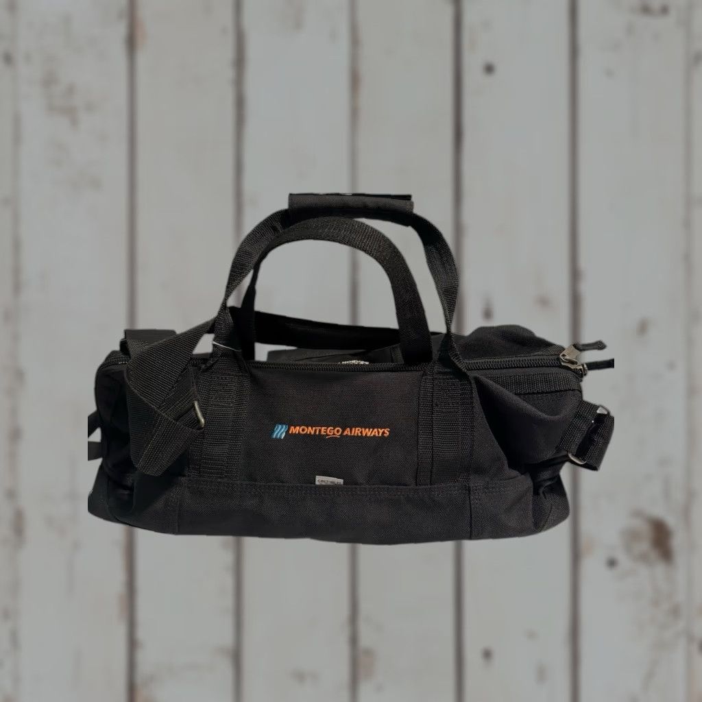 Carhartt Carhartt x Manifest Season 4 Black Canvas Duffle Bag Lightweight Montego Airways Duffle Bag Unisex Adults Black Bag Boxpackable Travel Men/Women? Size ONE SIZE - 1 Thumbnail