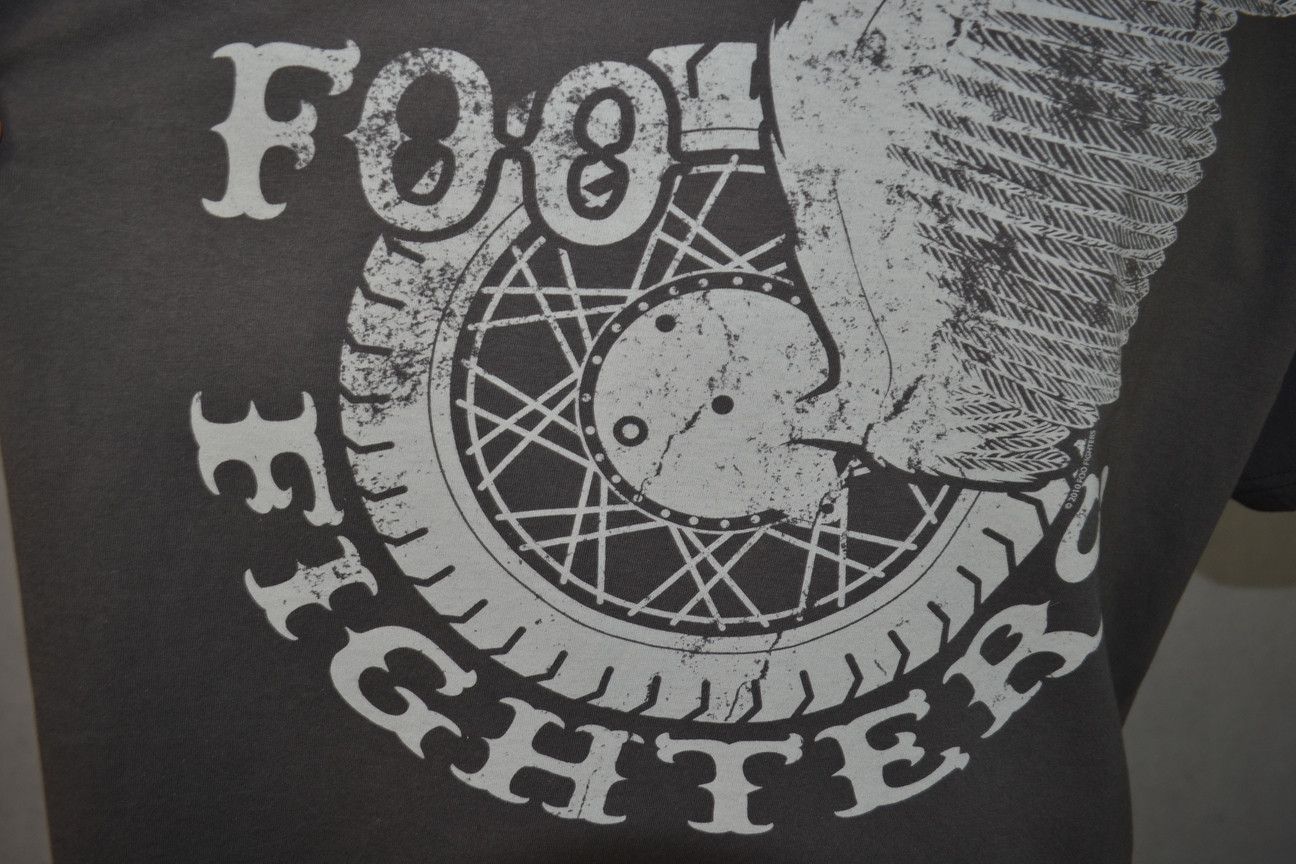 Band Tees Vintage Foo Fighters 2010 tee t-shirt XL Size US S / EU 44-46 / 1 - 5 Thumbnail