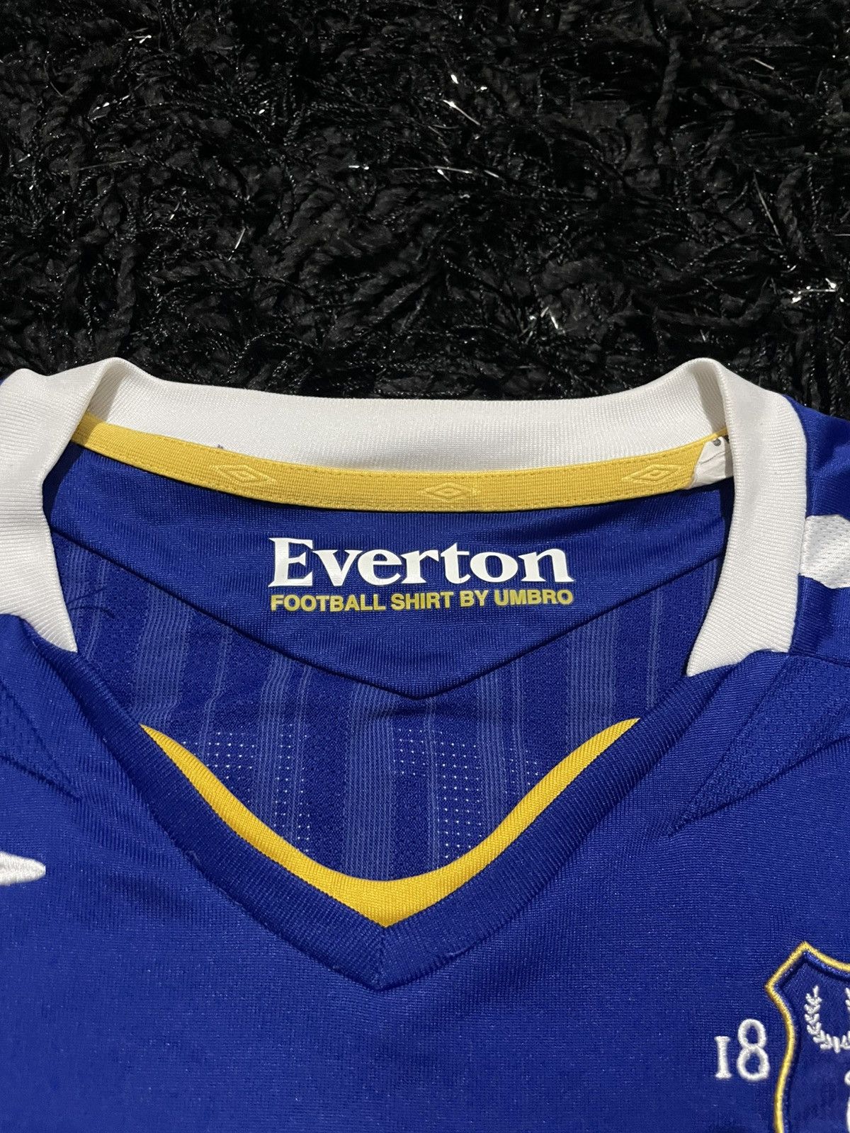 Umbro Everton home player issue Mikel Arteta Jersey Umbro sz 38 Size US M / EU 48-50 / 2 - 8 Thumbnail