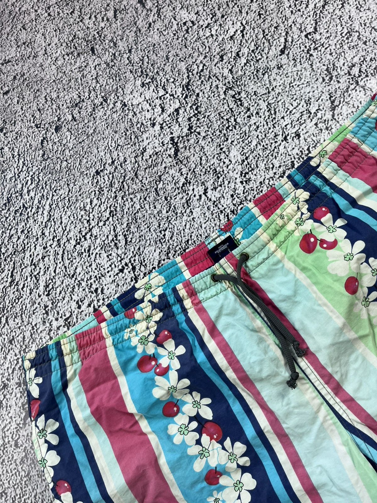 Vintage Vintage 90s art shorts streetwear Hawaiian style size XL Size US 36 / EU 52 - 5 Thumbnail