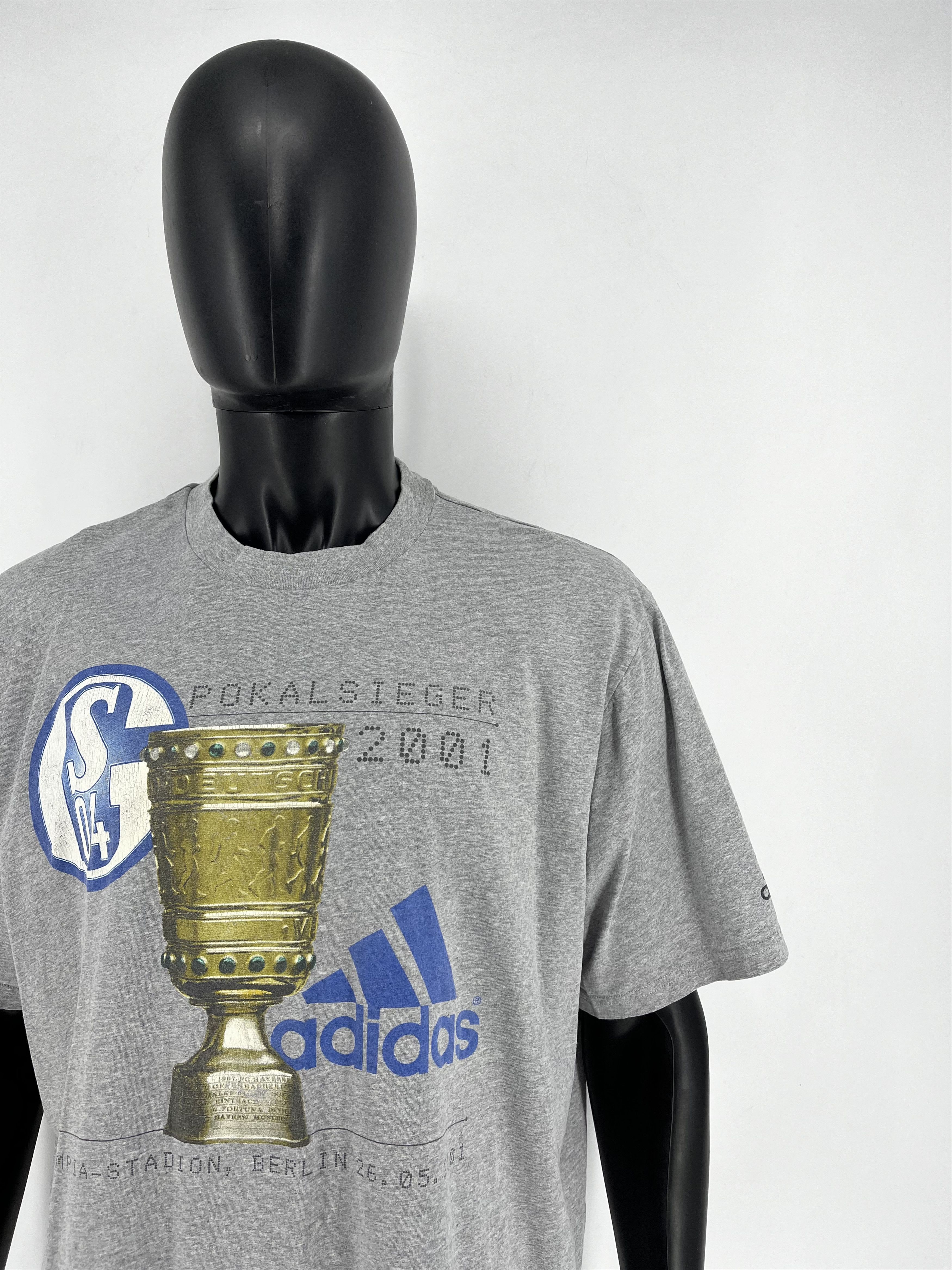 Adidas Adidas Schalke 04 Pokalsieger Cup Sieger Vintage T-shirt 00s Size US XL / EU 56 / 4 - 7 Thumbnail