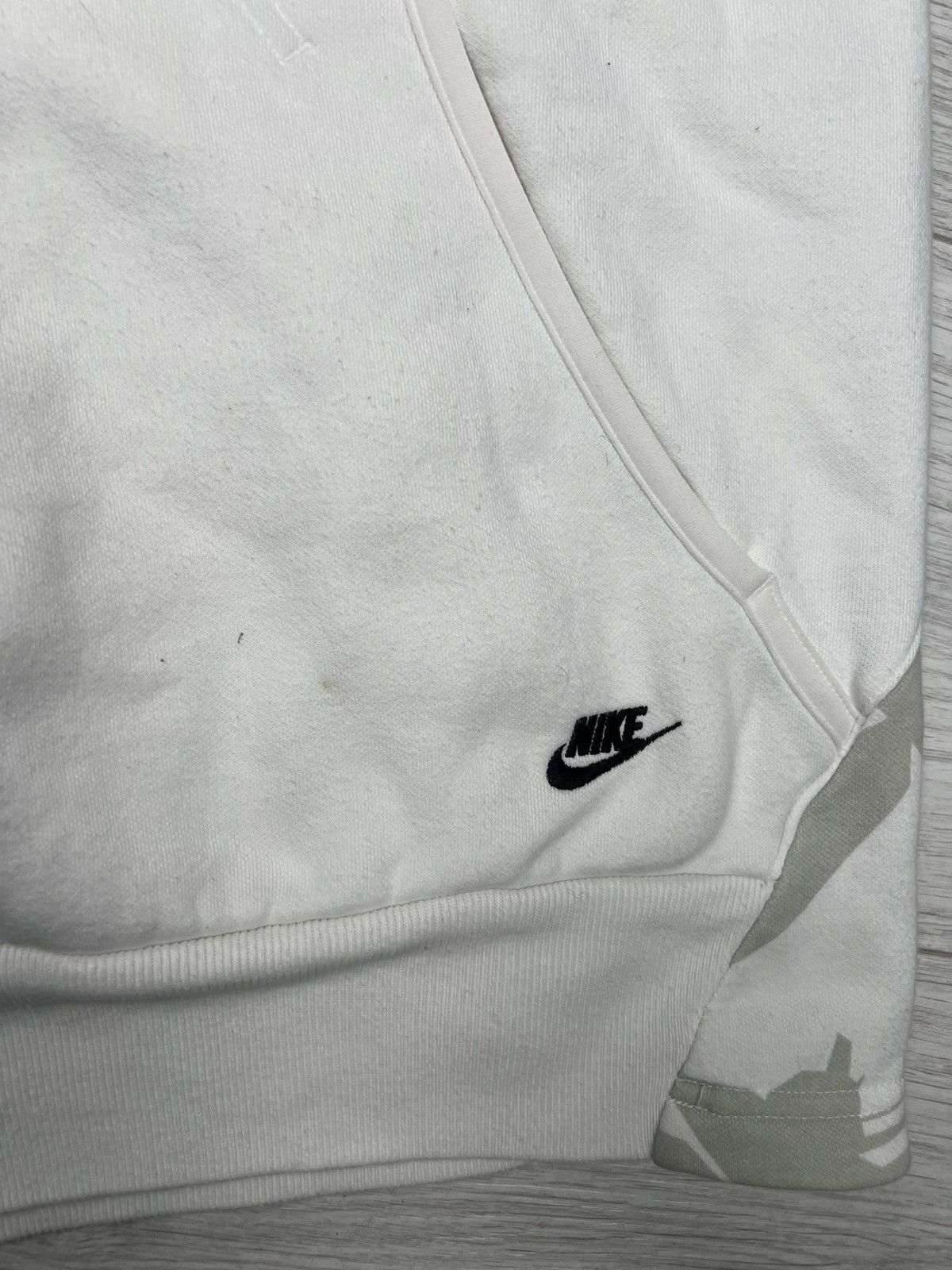 Nike × Vintage Vintage Nike Live Strong Vest Size US M / EU 48-50 / 2 - 6 Thumbnail