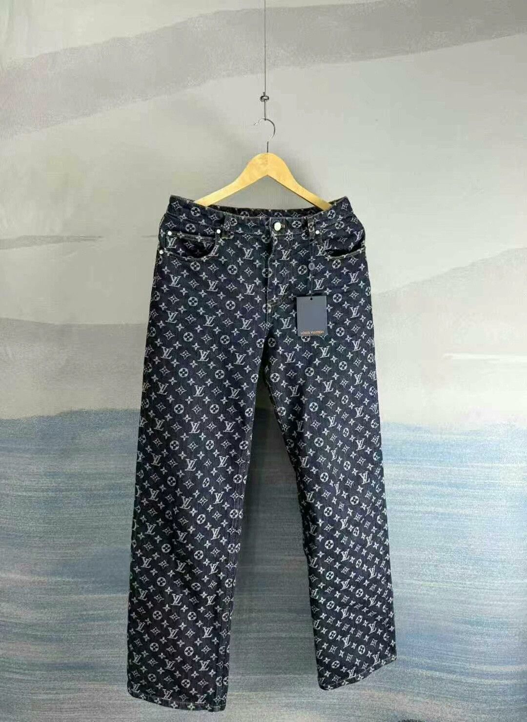 Louis Vuitton louis vuitton x timberland blue embroidered jeans Size US 28 / EU 44 - 1 Thumbnail