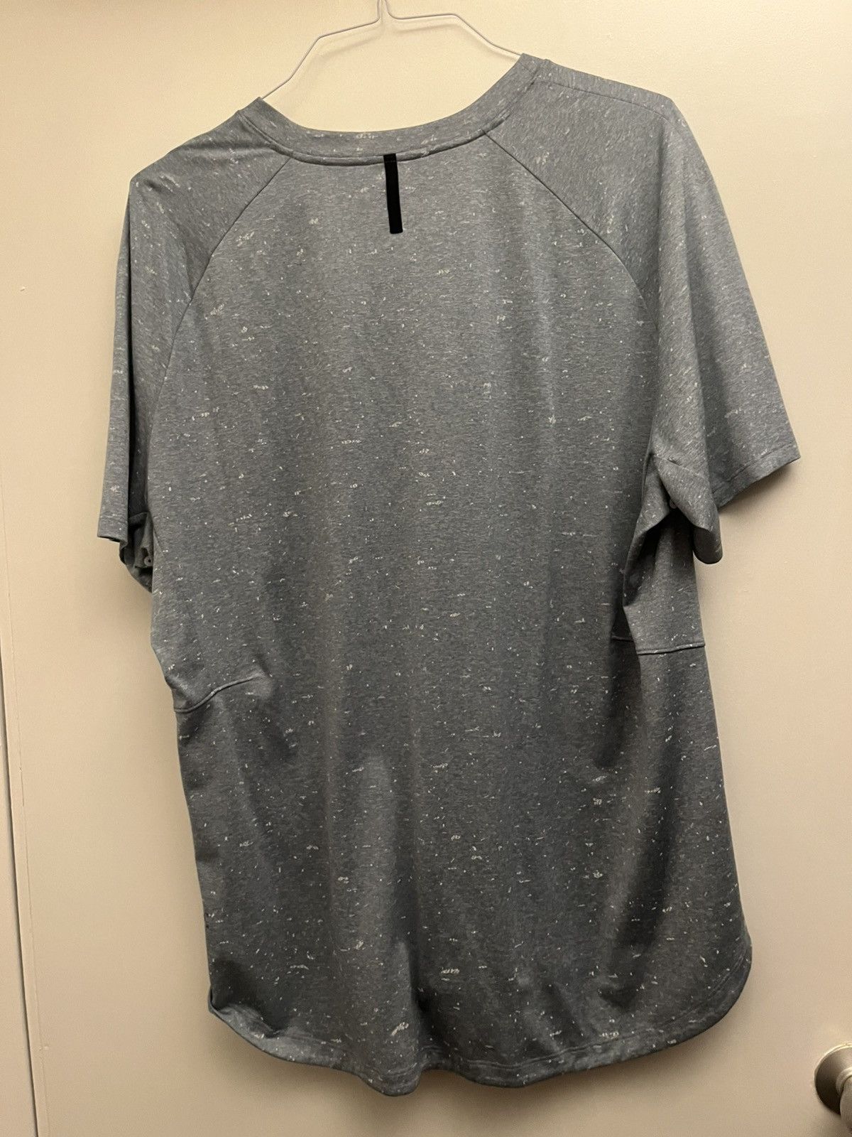 Lululemon Lululemon Fresh Form Short Sleeve Shirt Size XXL Blue/Grey Size US XL / EU 56 / 4 - 4 Thumbnail