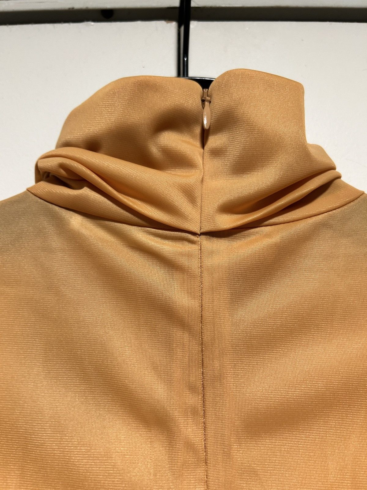 Prada Prada 2019 jersey pocket turtleneck beige size medium Size US M / EU 48-50 / 2 - 5 Thumbnail