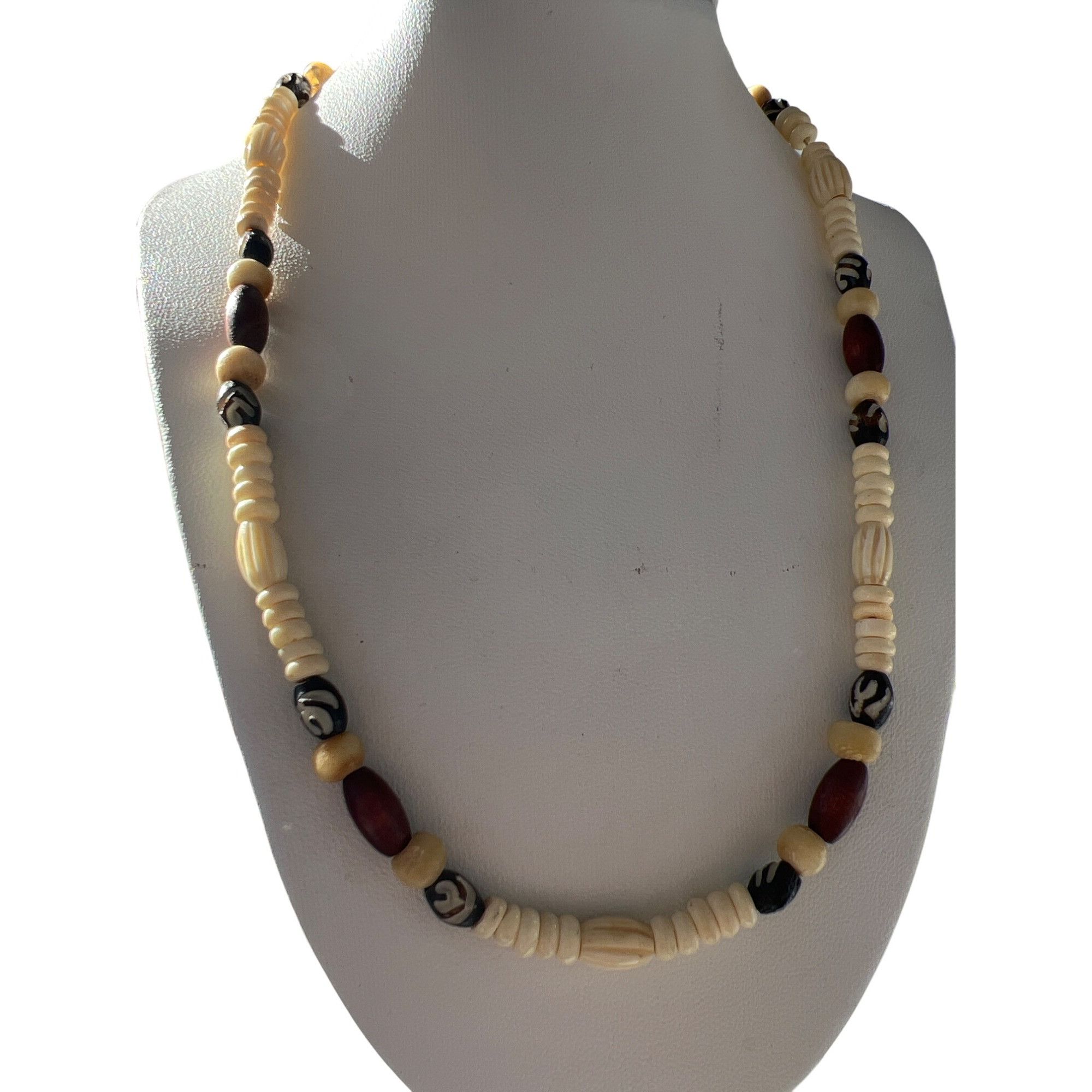 Other Vintage Carved Bead Necklace Wood Acrylic Tribal Silver Tone Size ONE SIZE - 1 Thumbnail