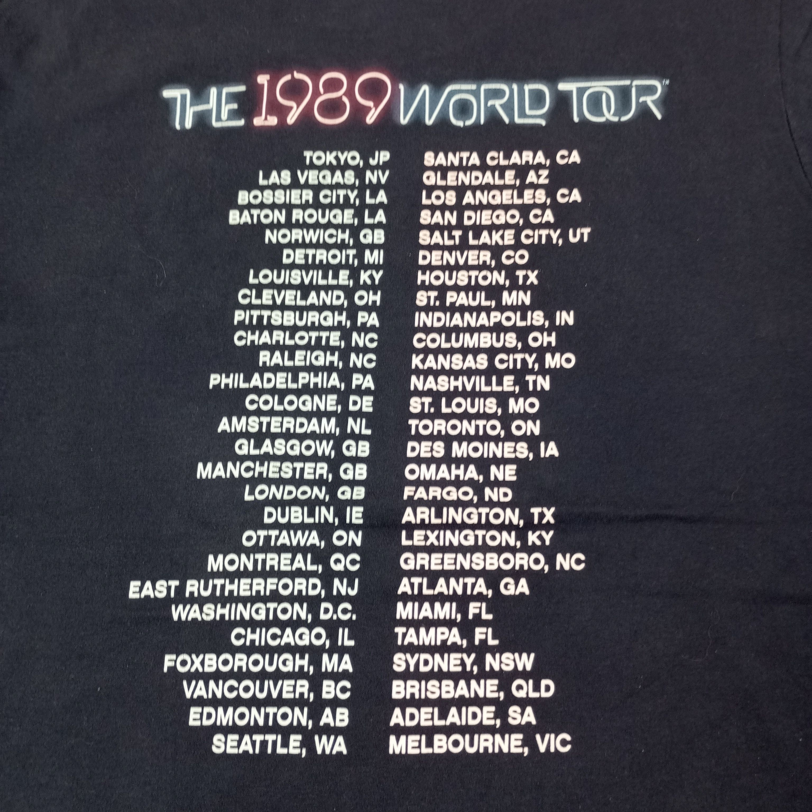 Band Tees Taylor Swift Singer Music Tour Tshirt c223n48 Size US L / EU 52-54 / 3 - 8 Thumbnail