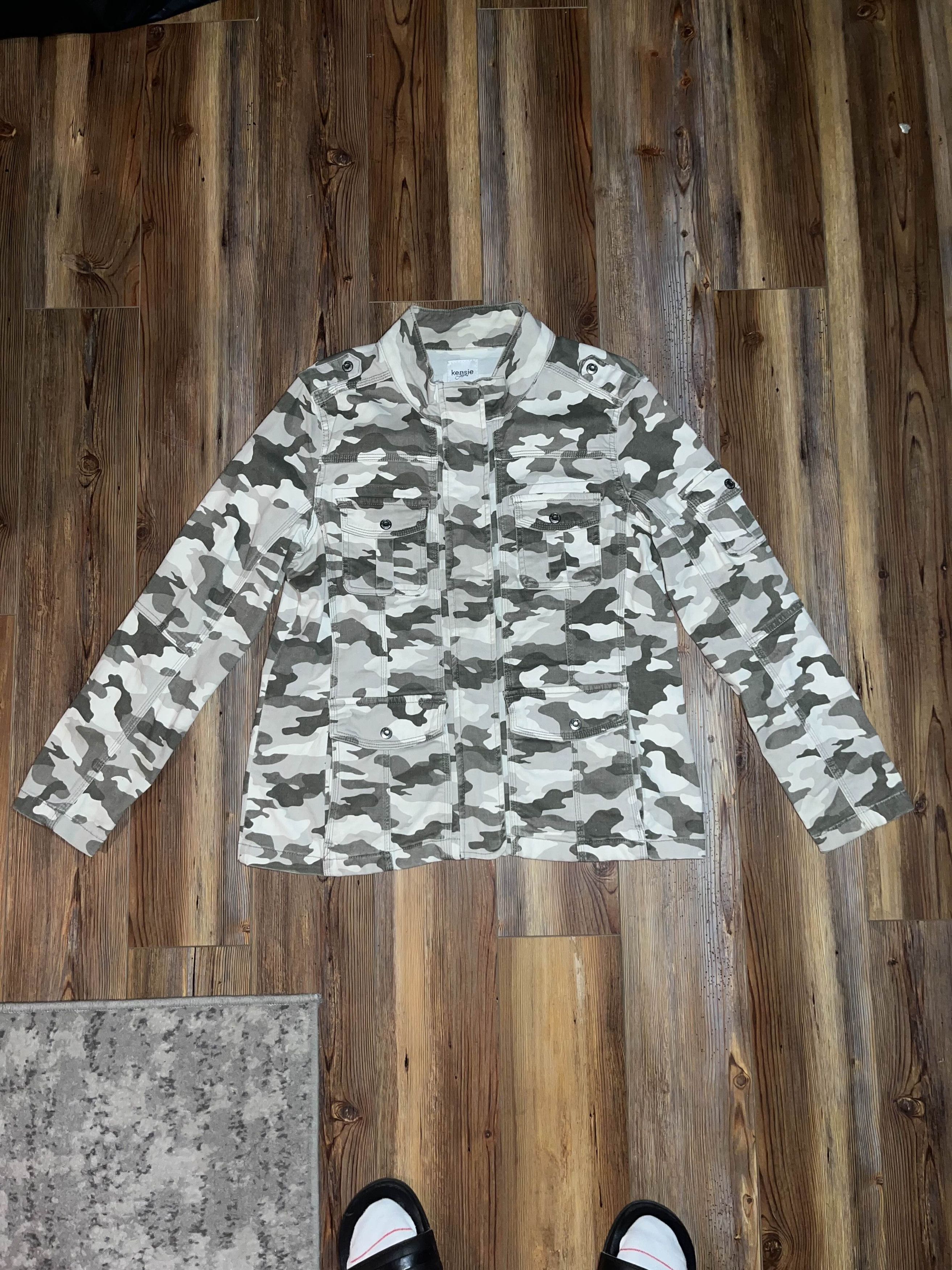 Vintage Y2K Military Camo Print Kensie Jeans Jacket Size M / US 6-8 / IT 42-44 - 1 Thumbnail