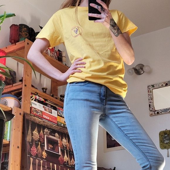 Gildan Los pollos hermanos PFK breaking bad yellow tshirt - size S Size US S / EU 44-46 / 1 - 4 Thumbnail