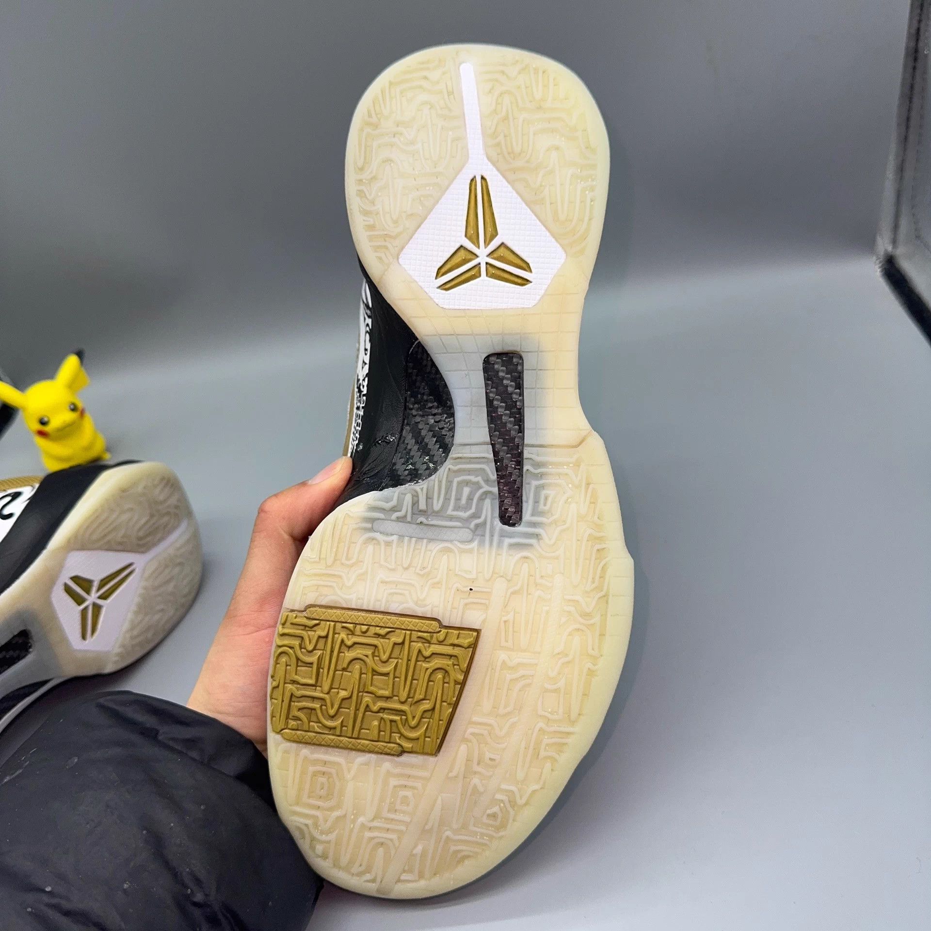 Nike Nike Kobe 5 Stage Black/White/Gold Size US 10 / EU 43 - 8 Thumbnail